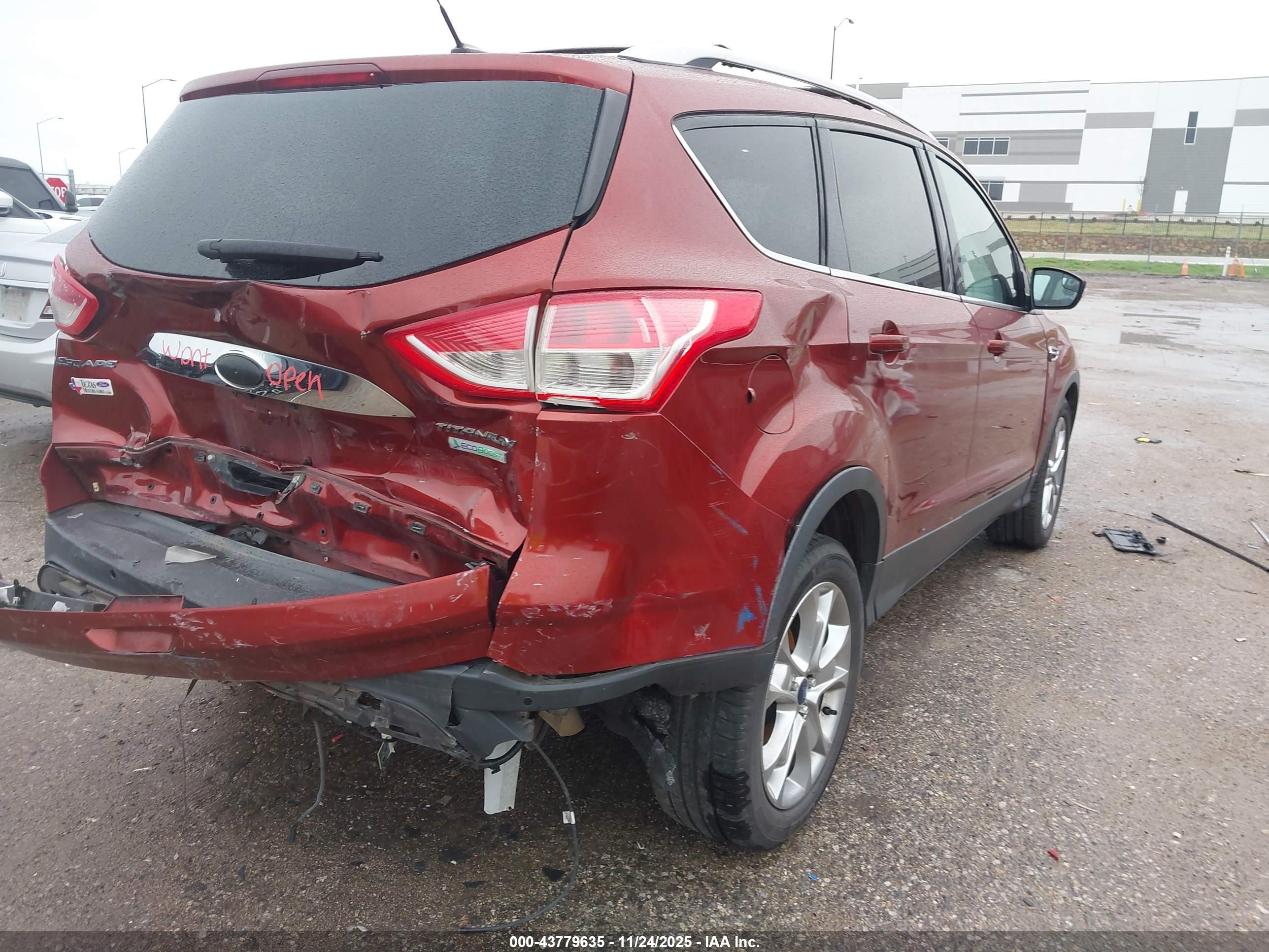 FORD ESCAPE image 4
