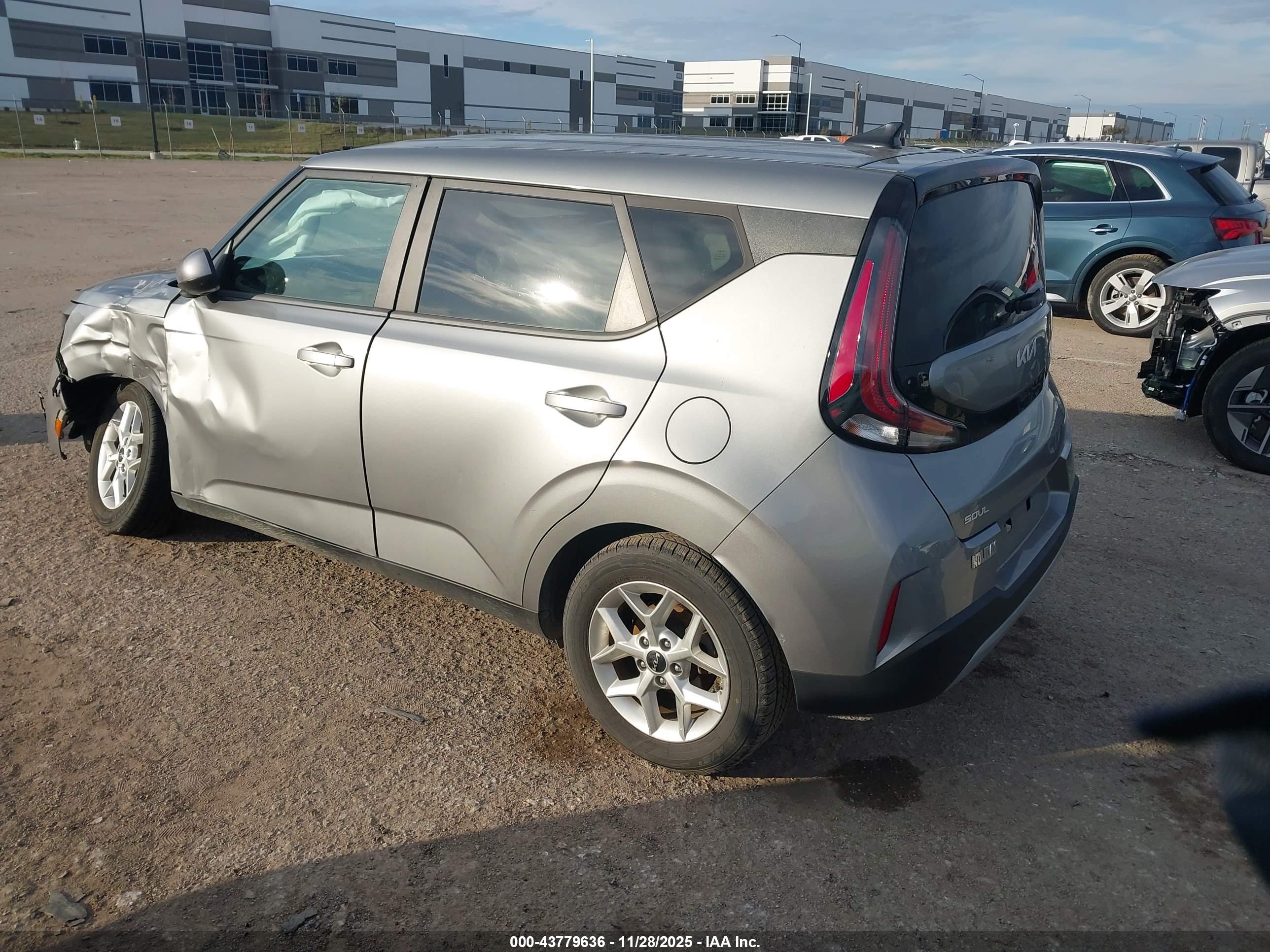 KIA SOUL image 3
