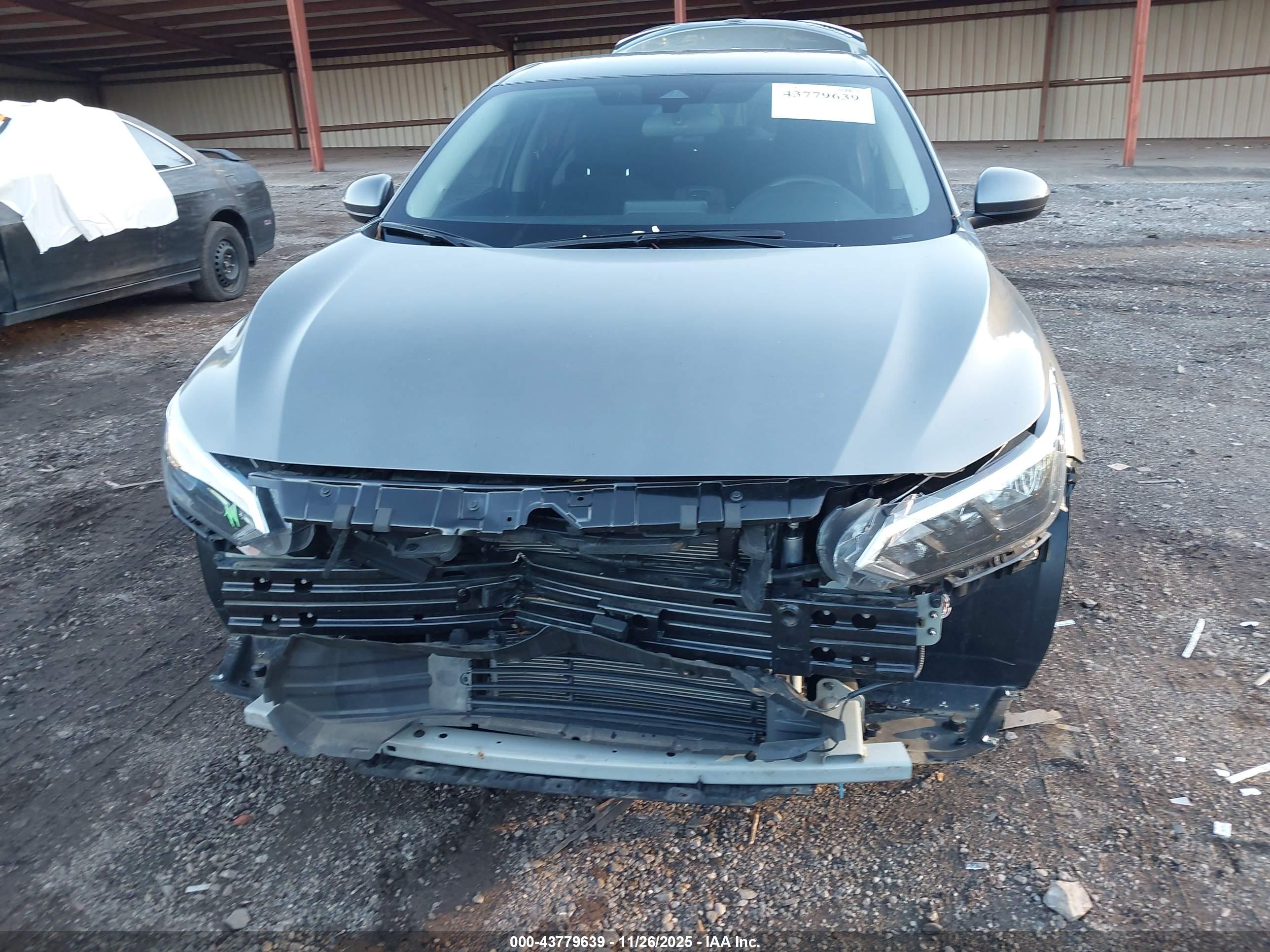 NISSAN SENTRA image 6