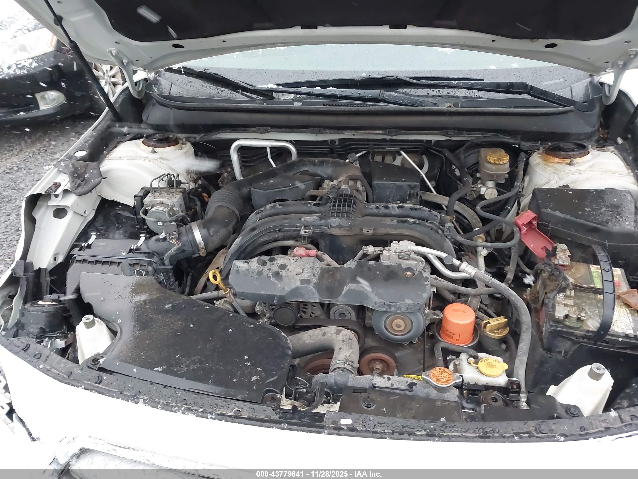 SUBARU LEGACY image 10