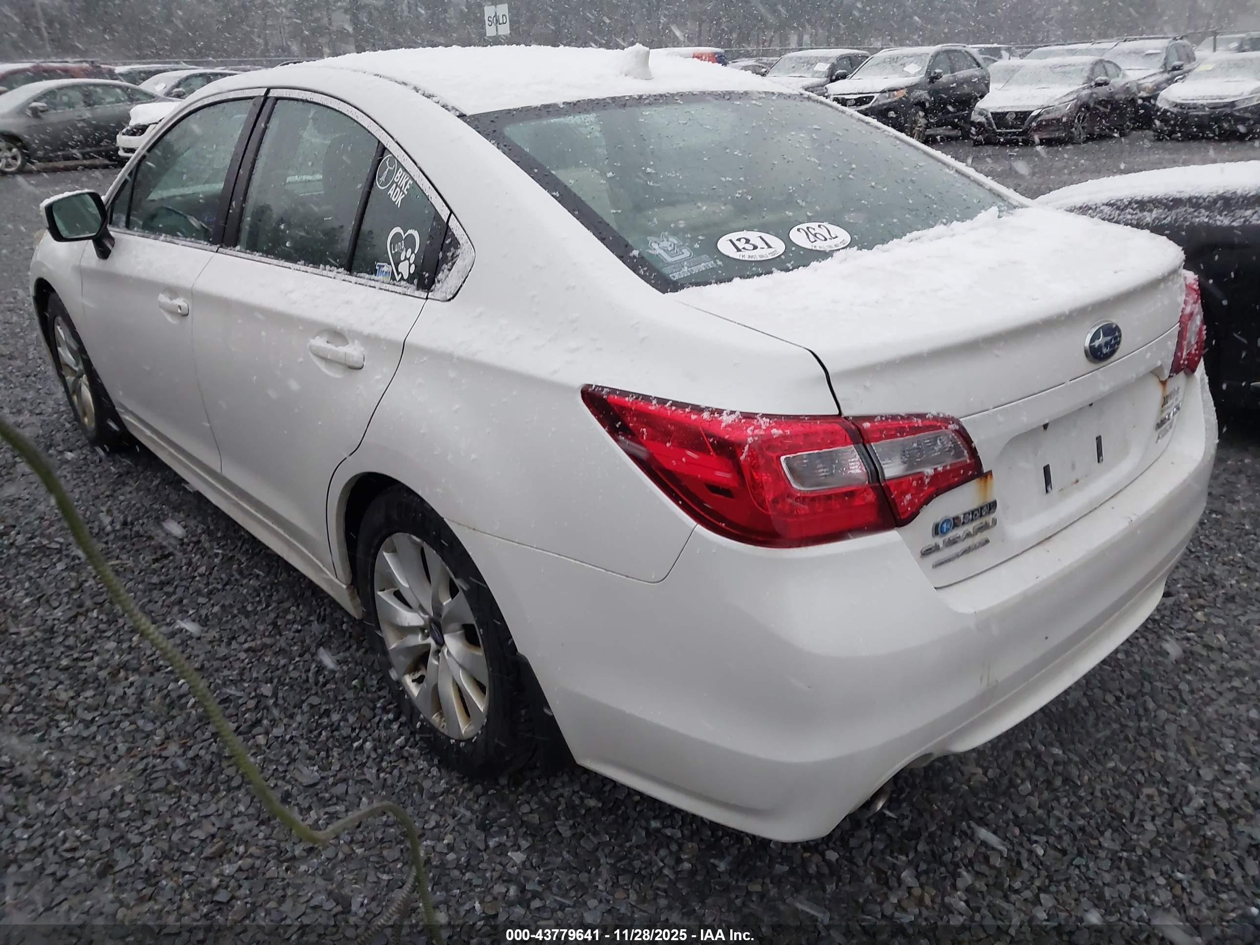 SUBARU LEGACY image 3