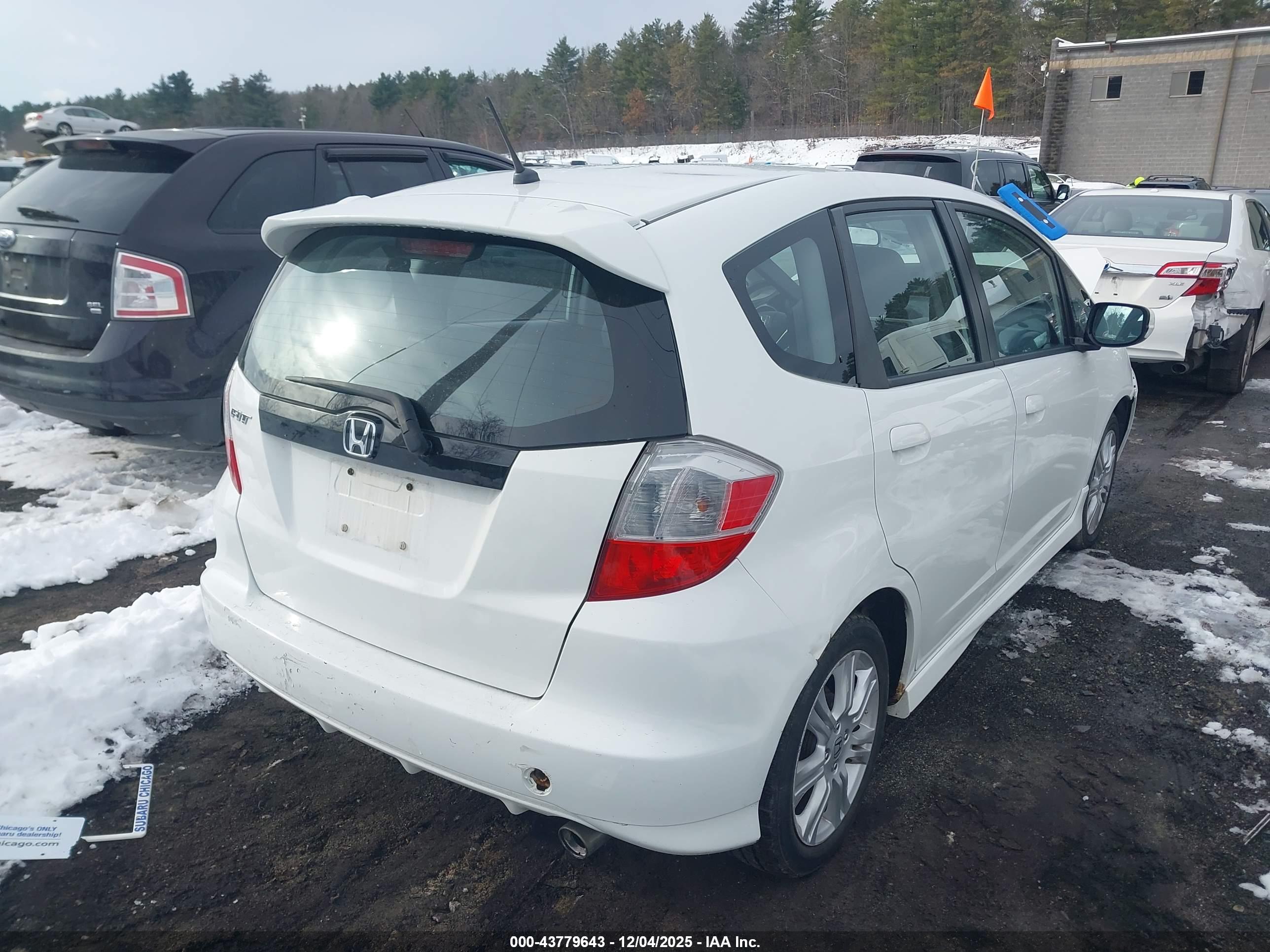 HONDA FIT image 4