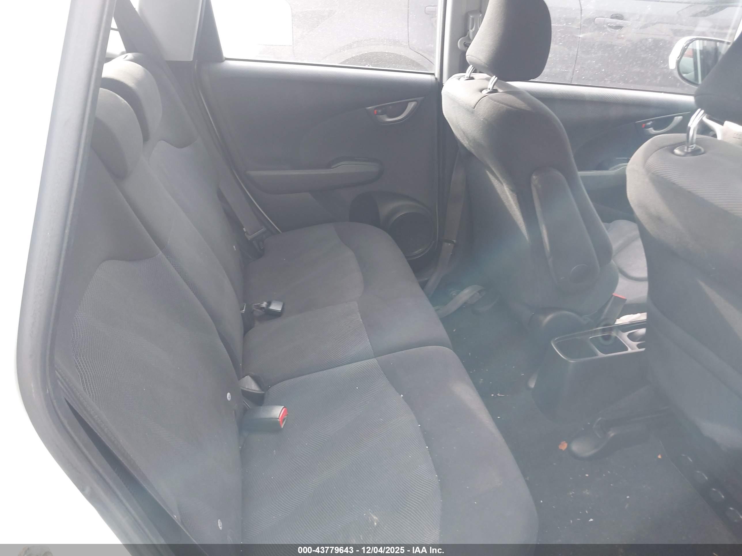 HONDA FIT image 8