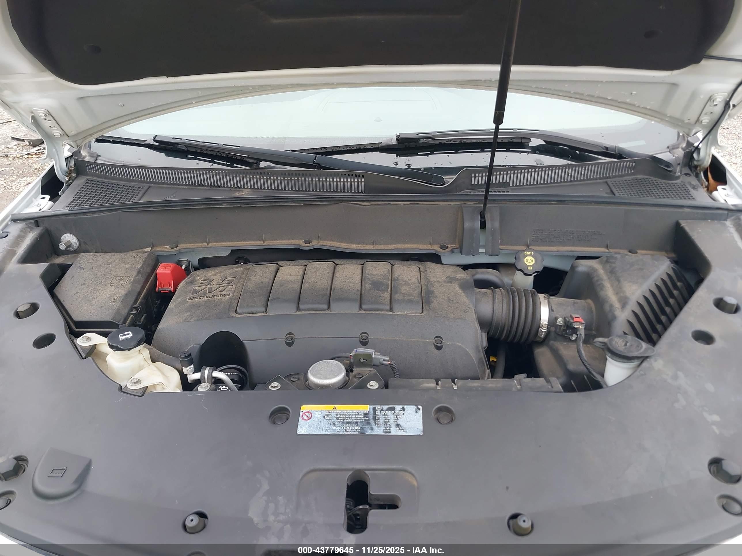 CHEVROLET TRAVERSE image 10