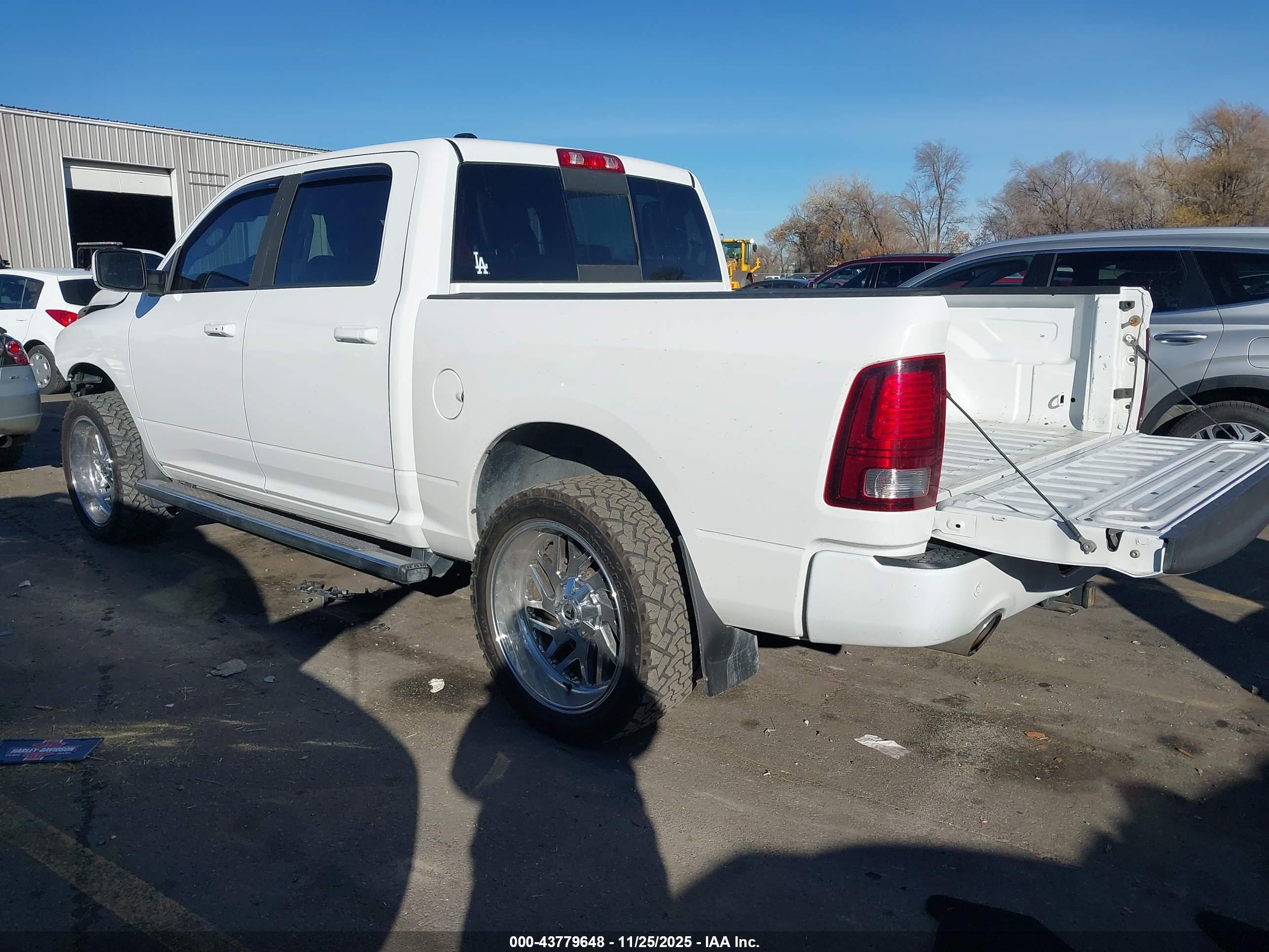 RAM 1500 image 3