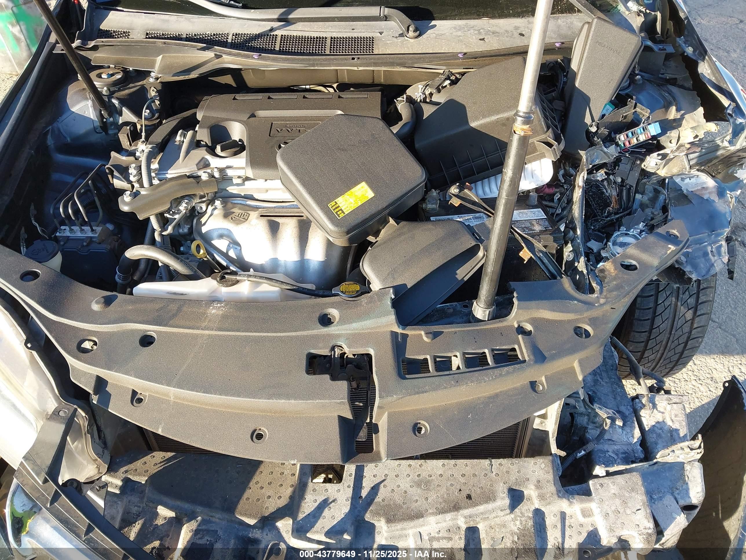TOYOTA CAMRY image 10