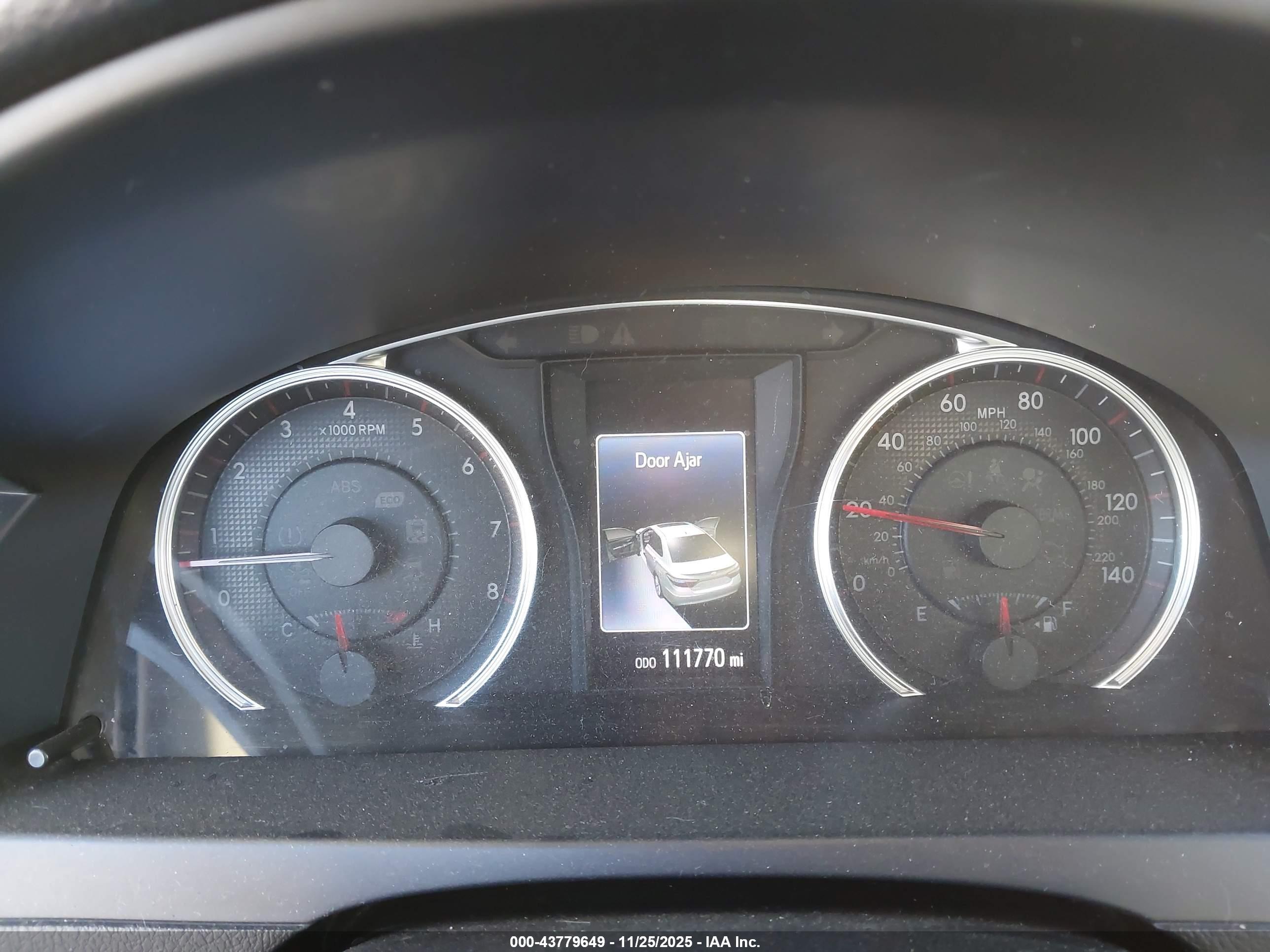 TOYOTA CAMRY image 7
