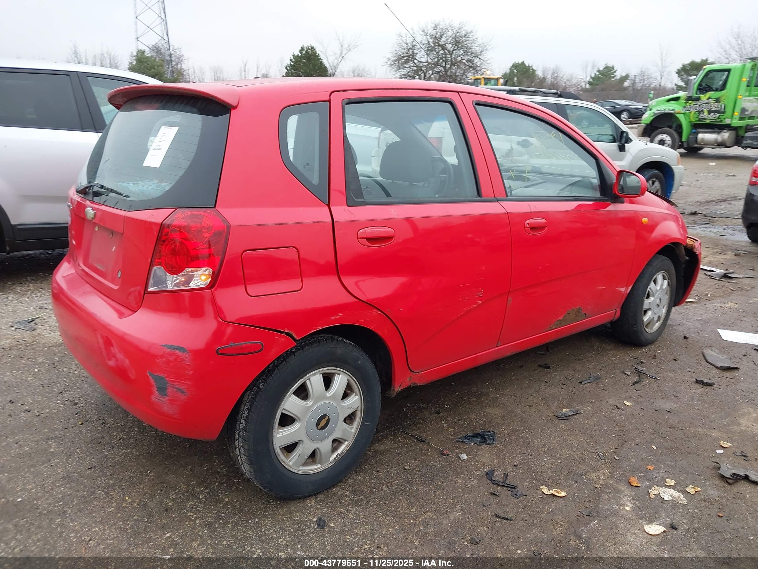 CHEVROLET AVEO image 4