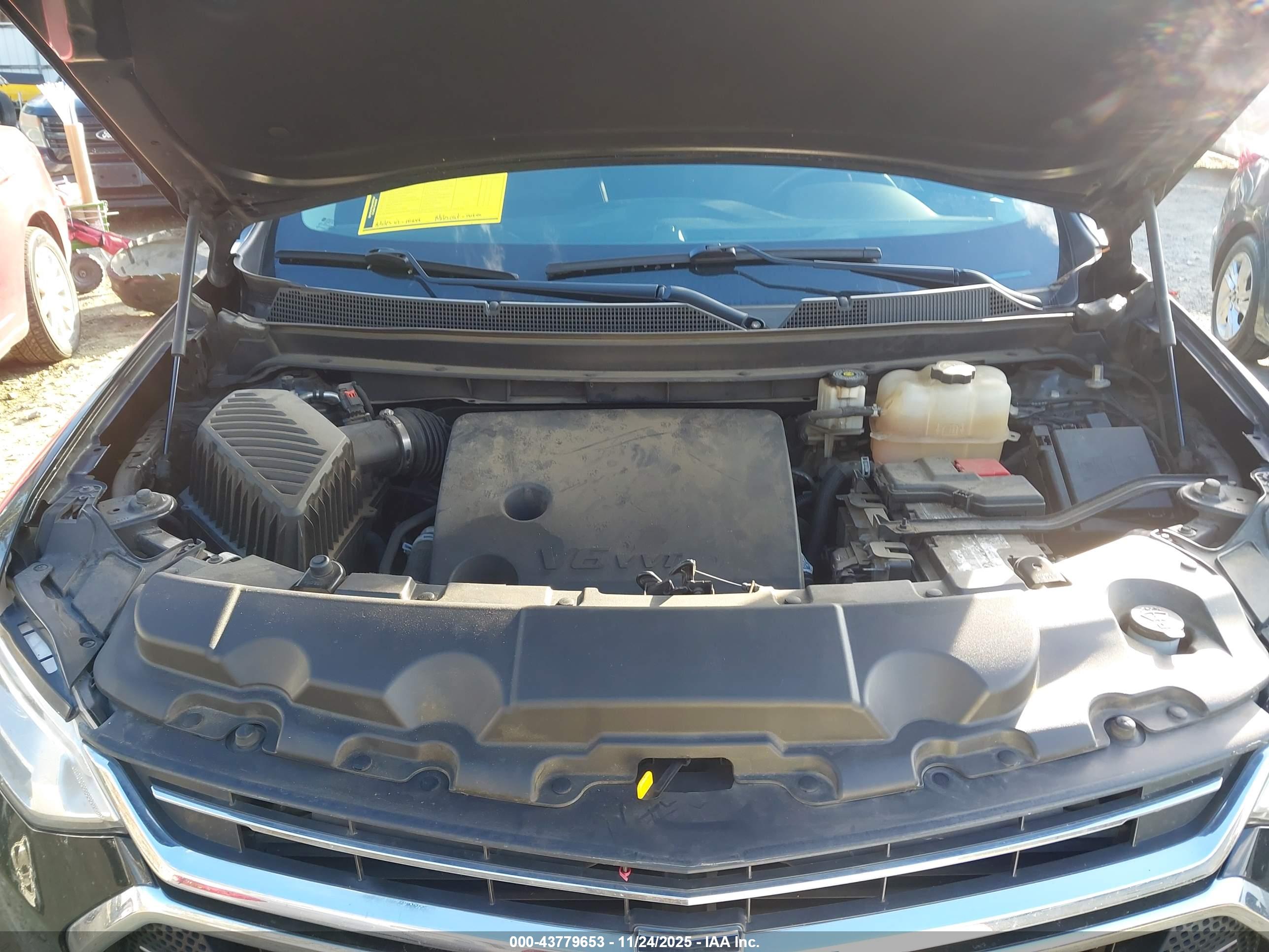 CHEVROLET TRAVERSE image 10