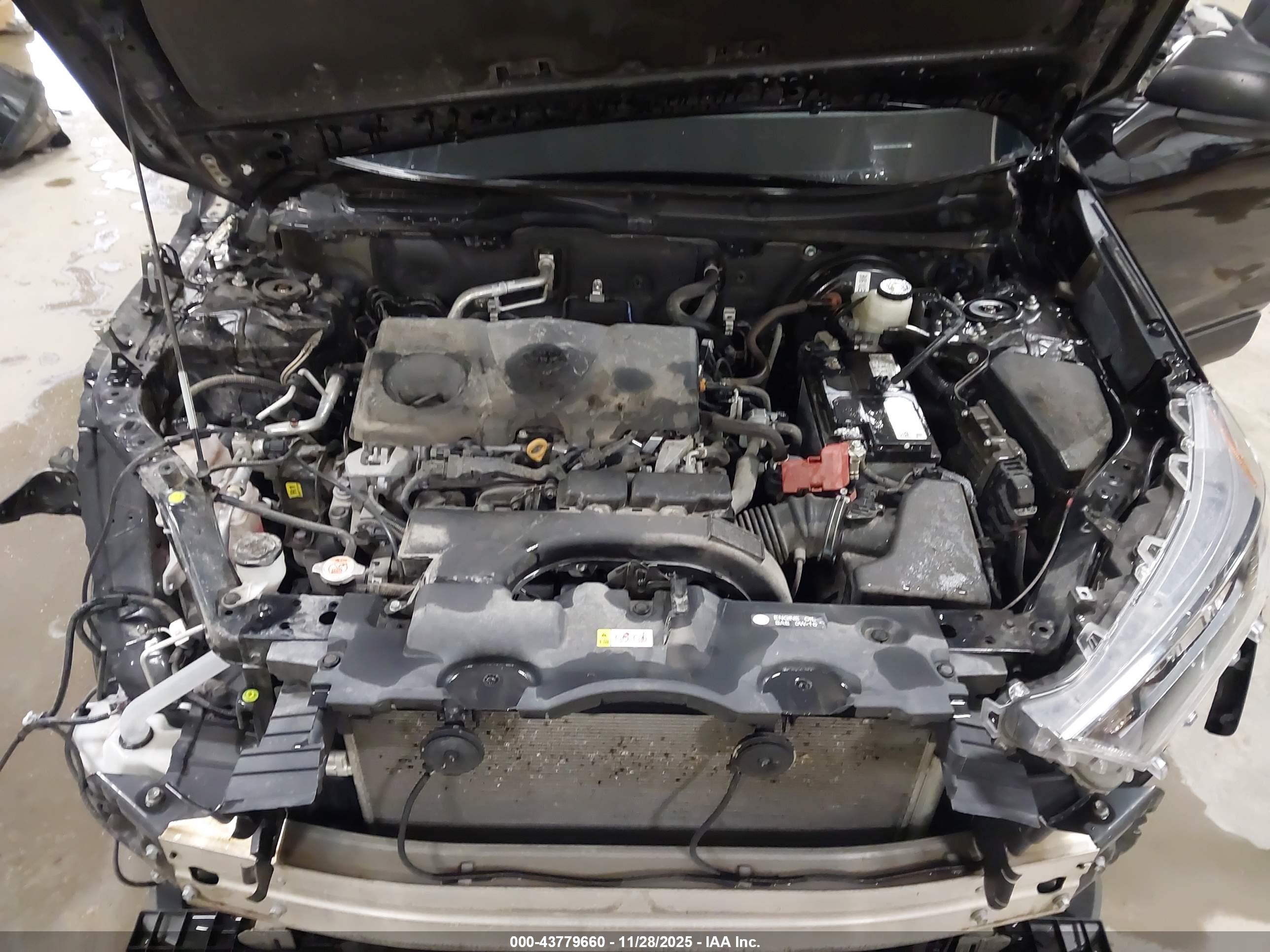 TOYOTA RAV4 image 10