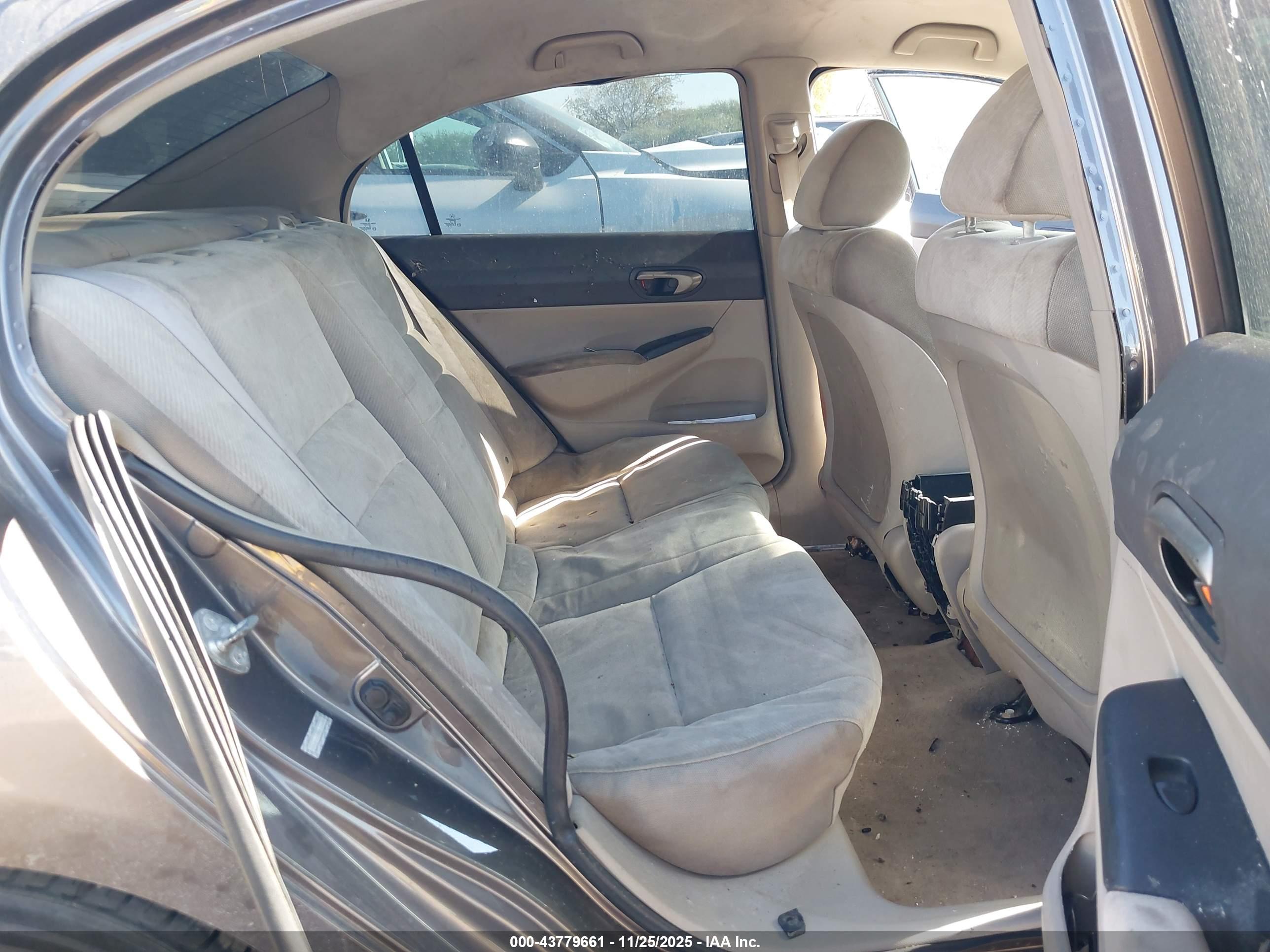 HONDA CIVIC image 8