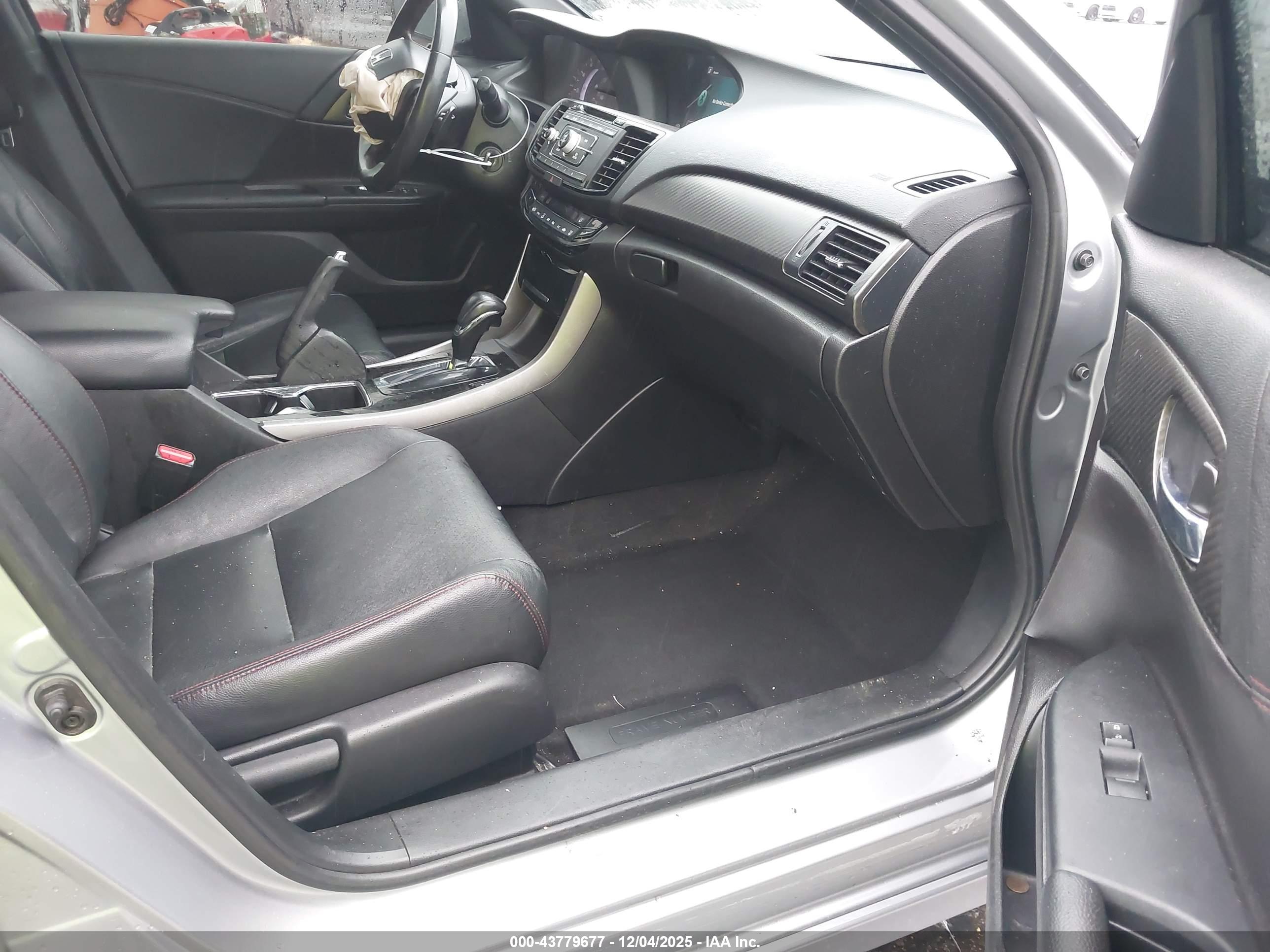 HONDA ACCORD image 5