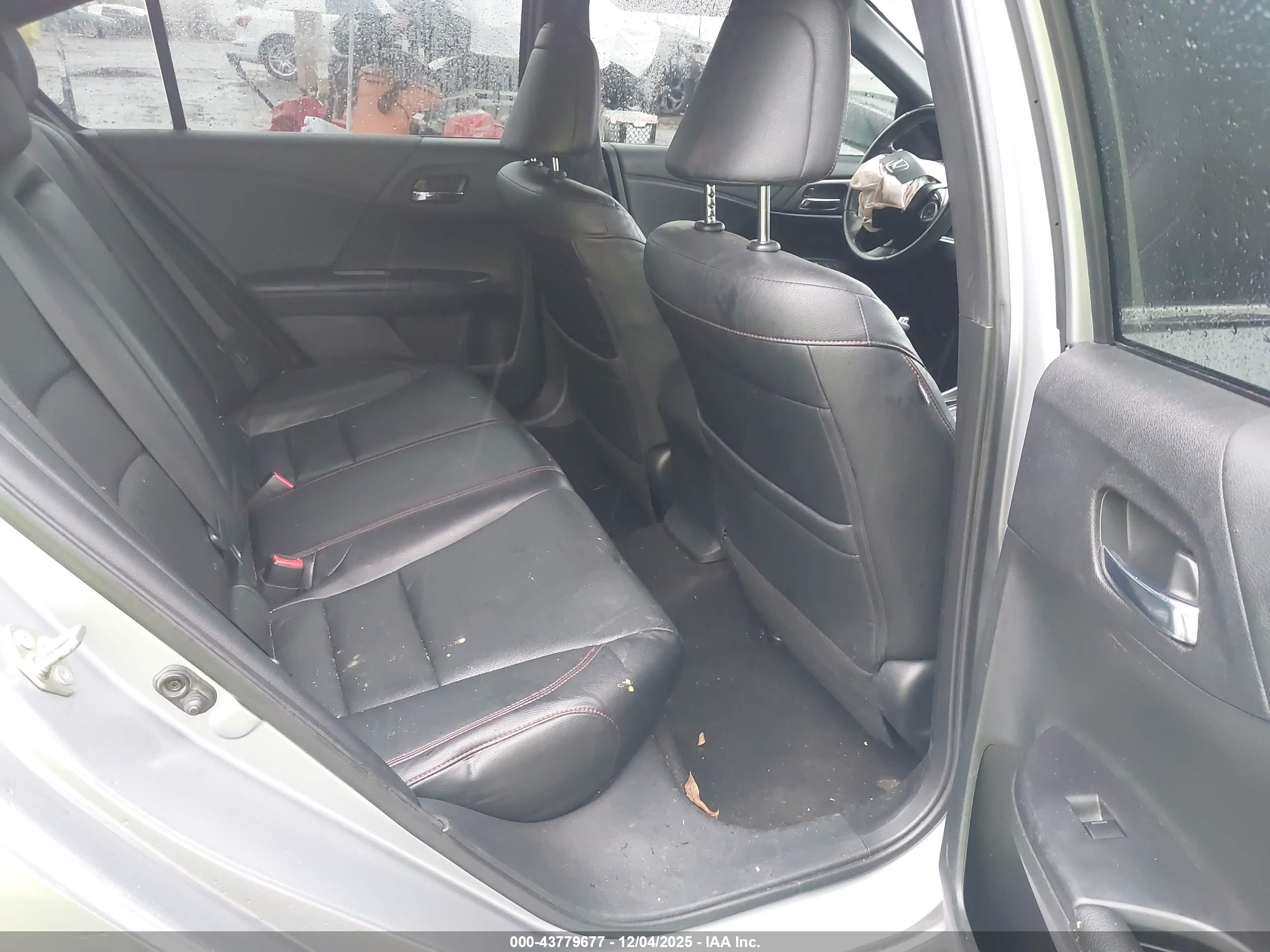 HONDA ACCORD image 8
