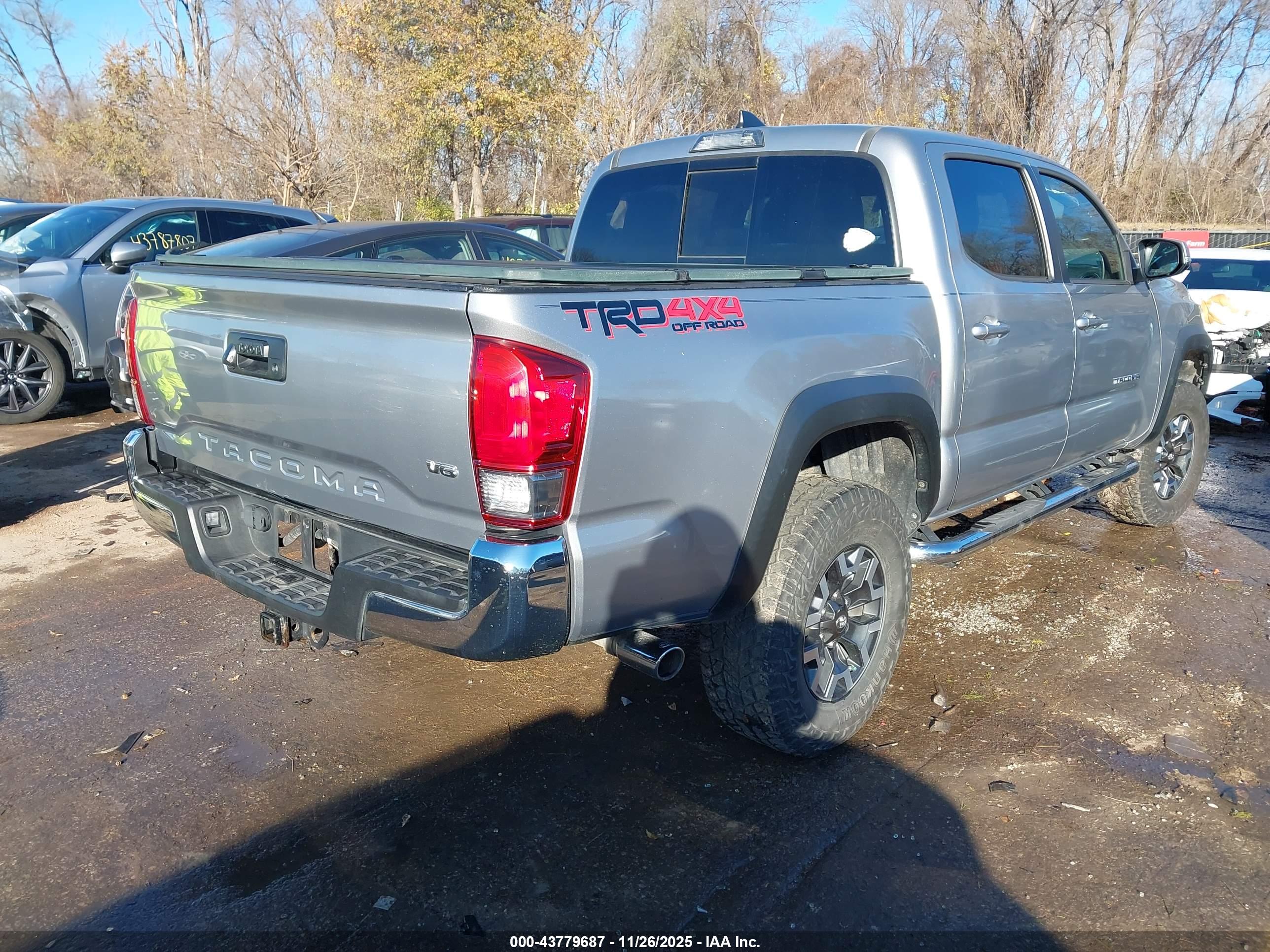 TOYOTA TACOMA image 4