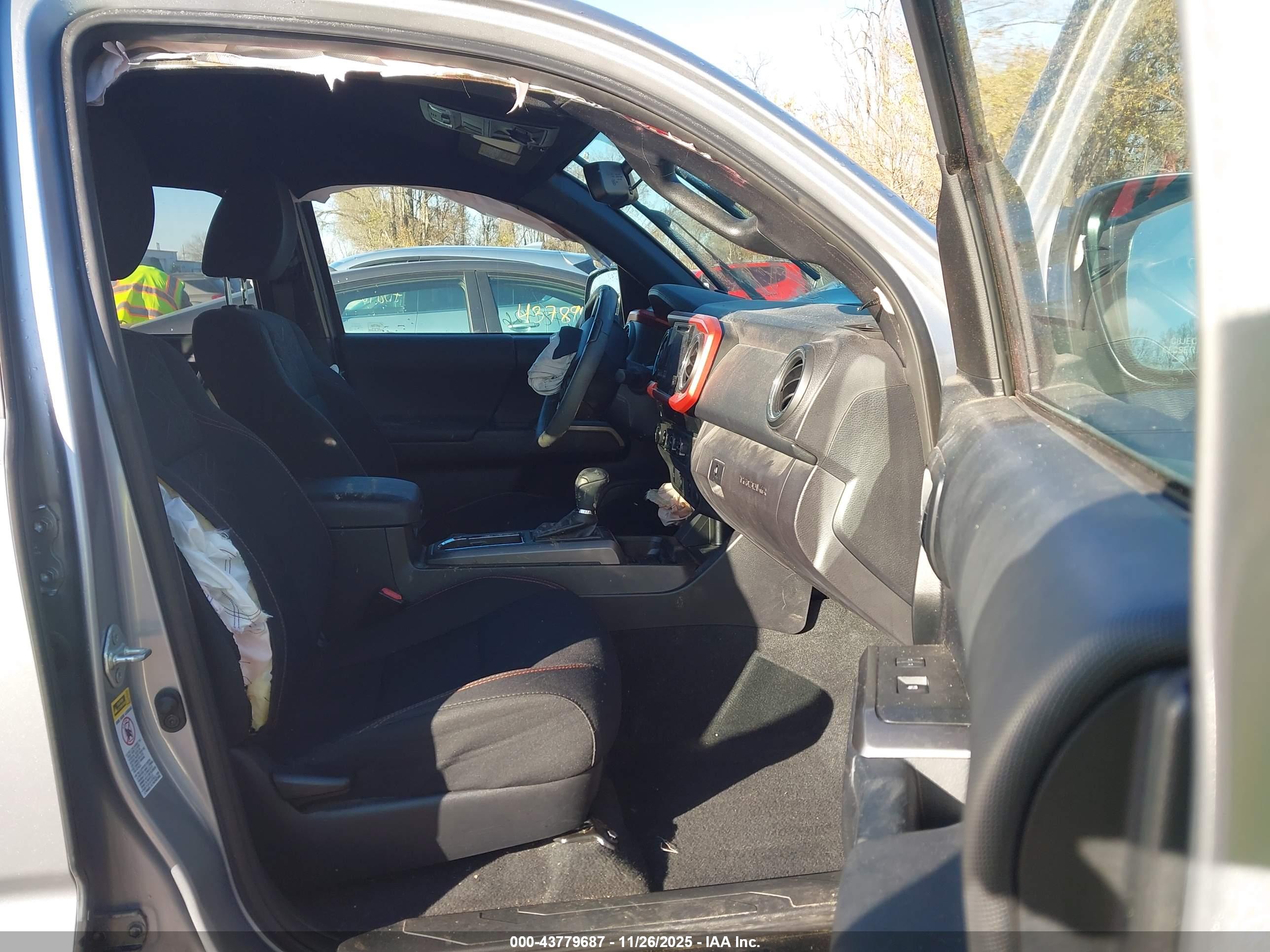 TOYOTA TACOMA image 5