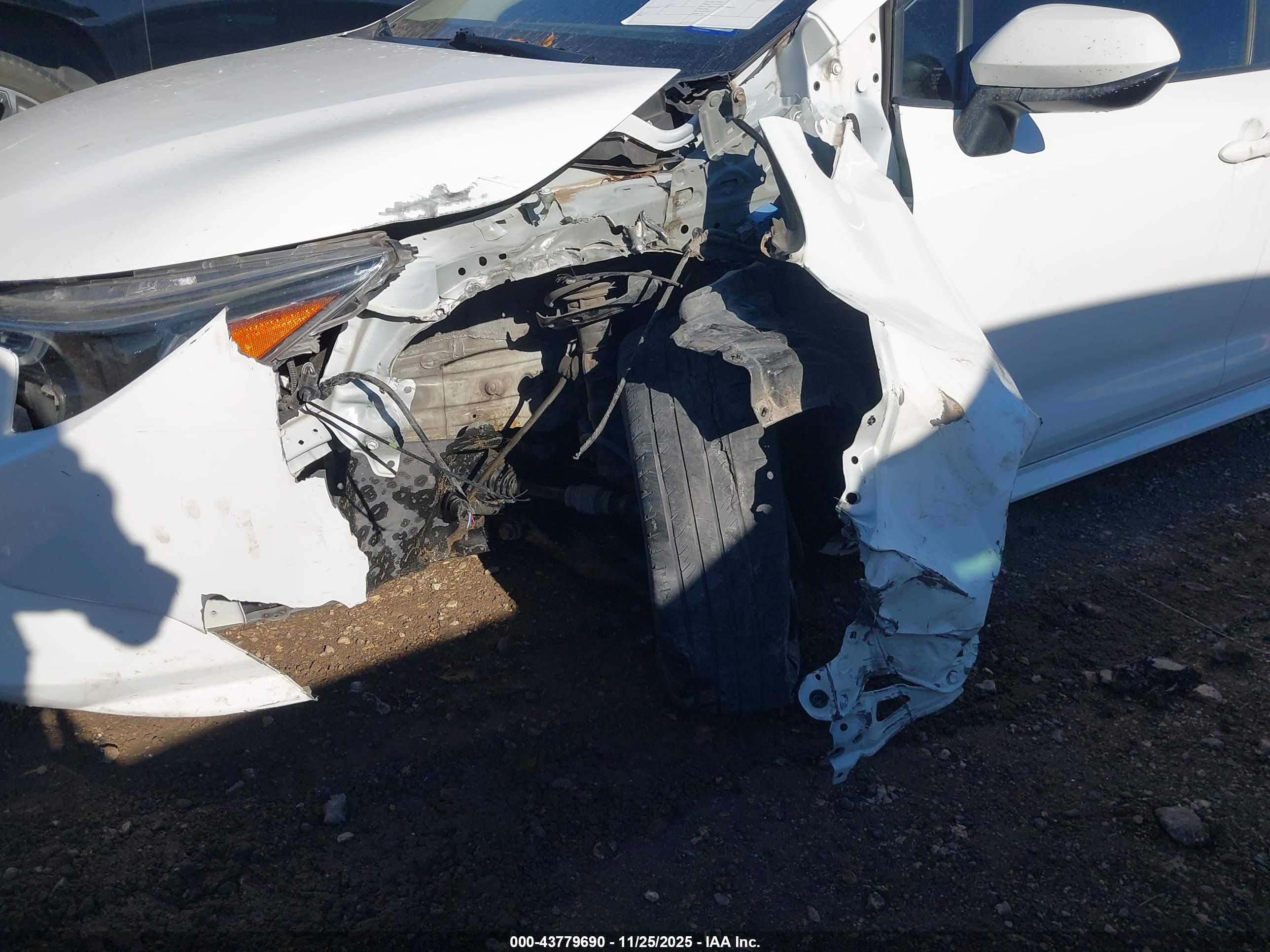 TOYOTA COROLLA image 6