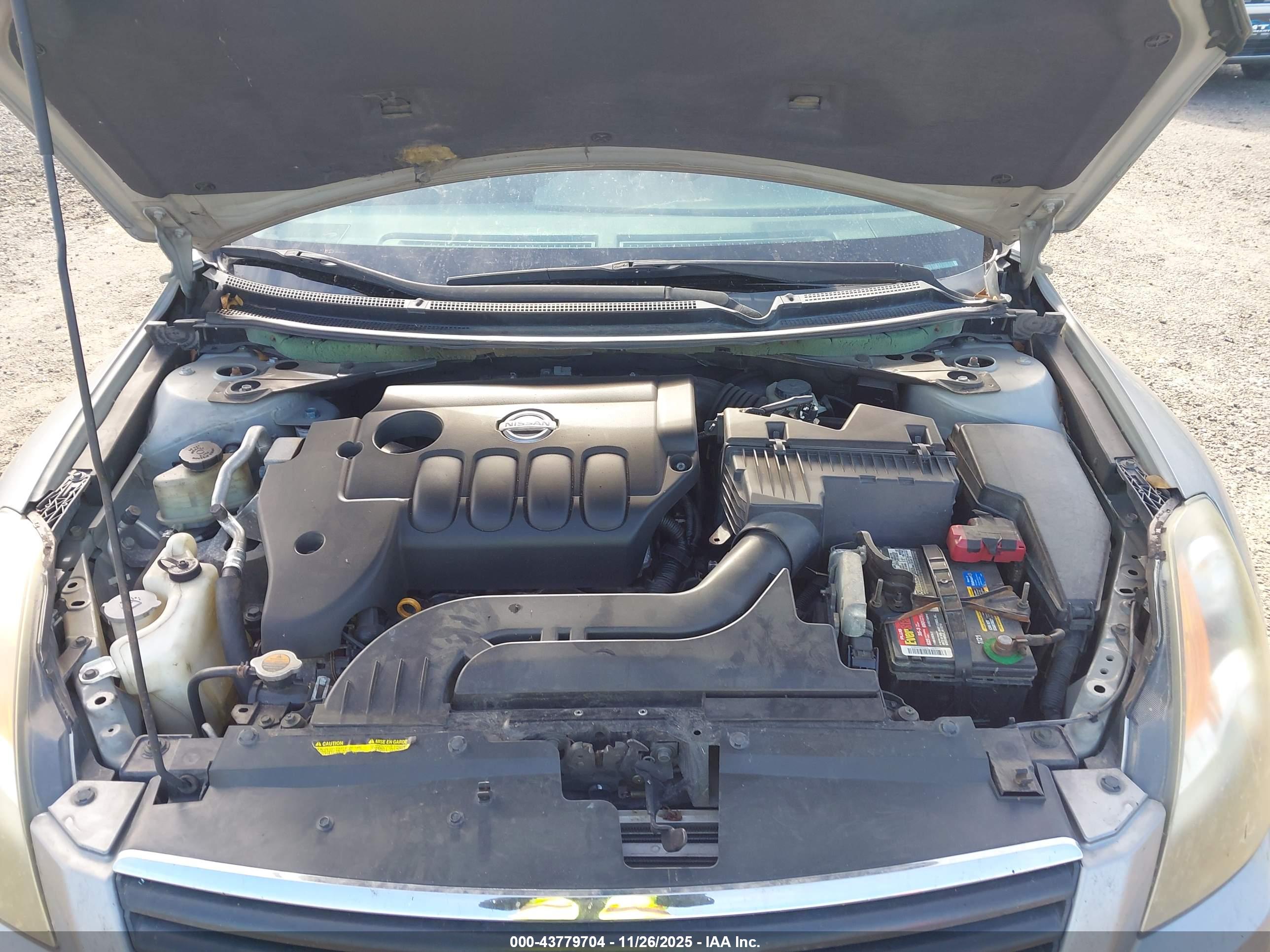 NISSAN ALTIMA image 10