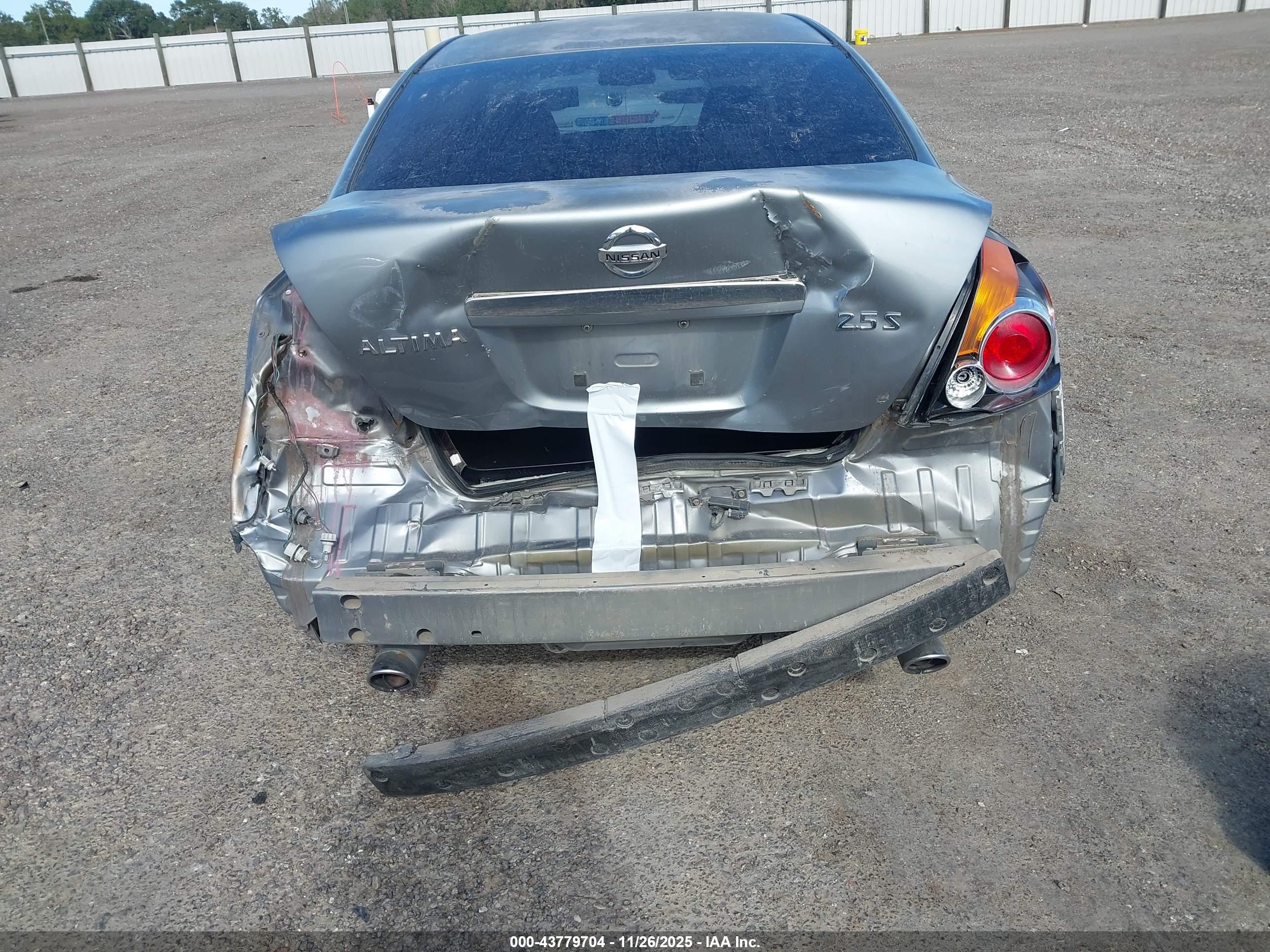 NISSAN ALTIMA image 6