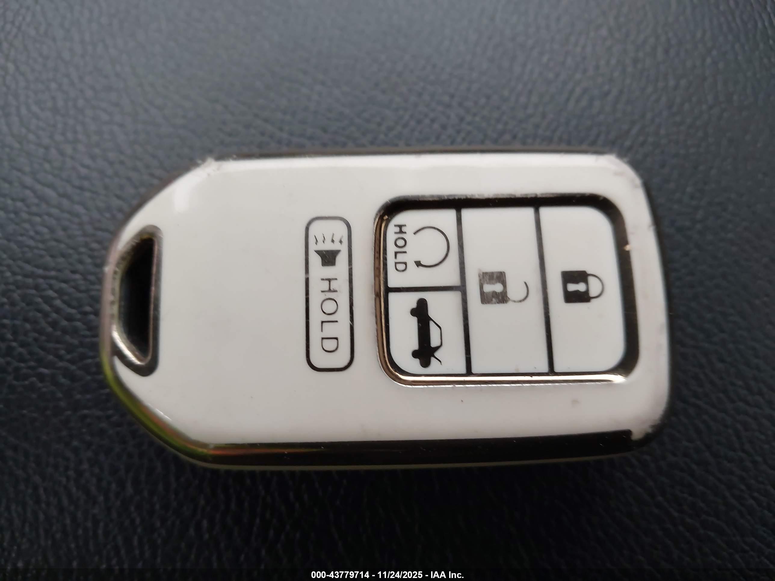 HONDA ACCORD image 11