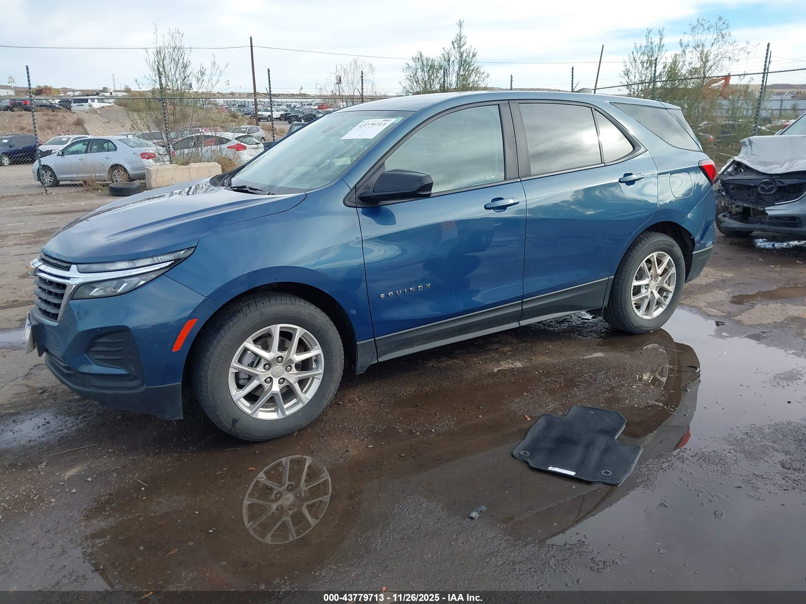 CHEVROLET EQUINOX image 2