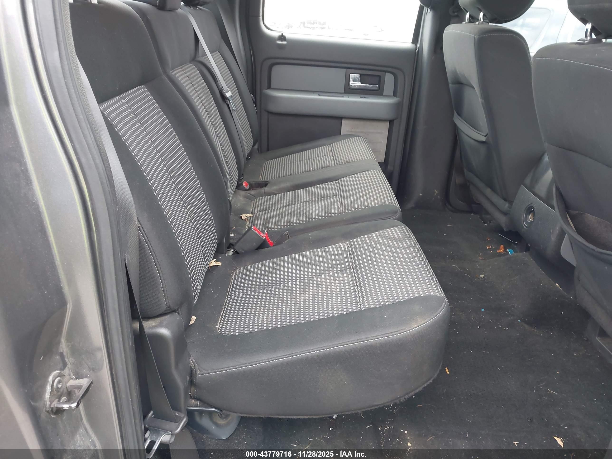 FORD F-150 image 8