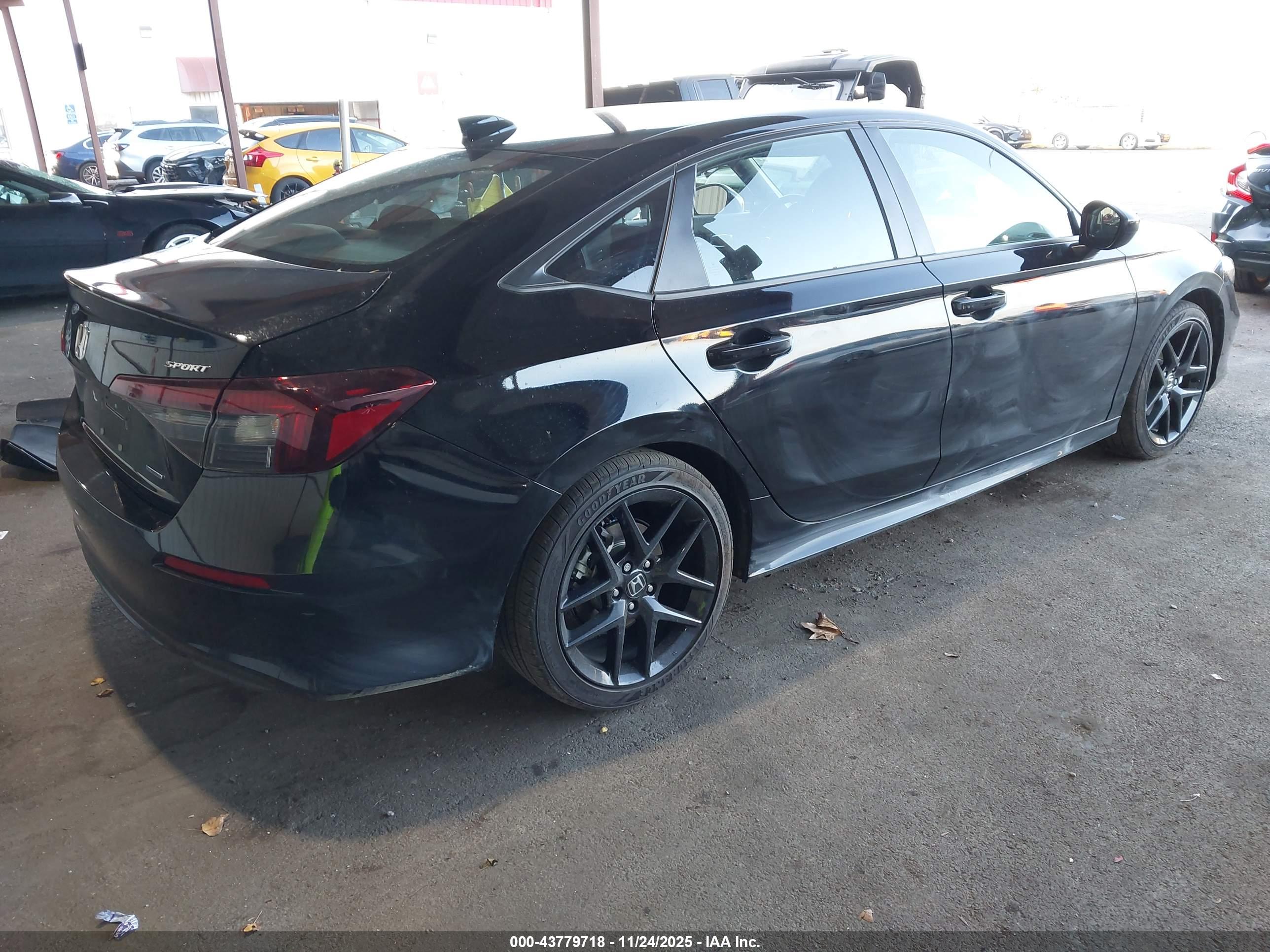 HONDA CIVIC image 4