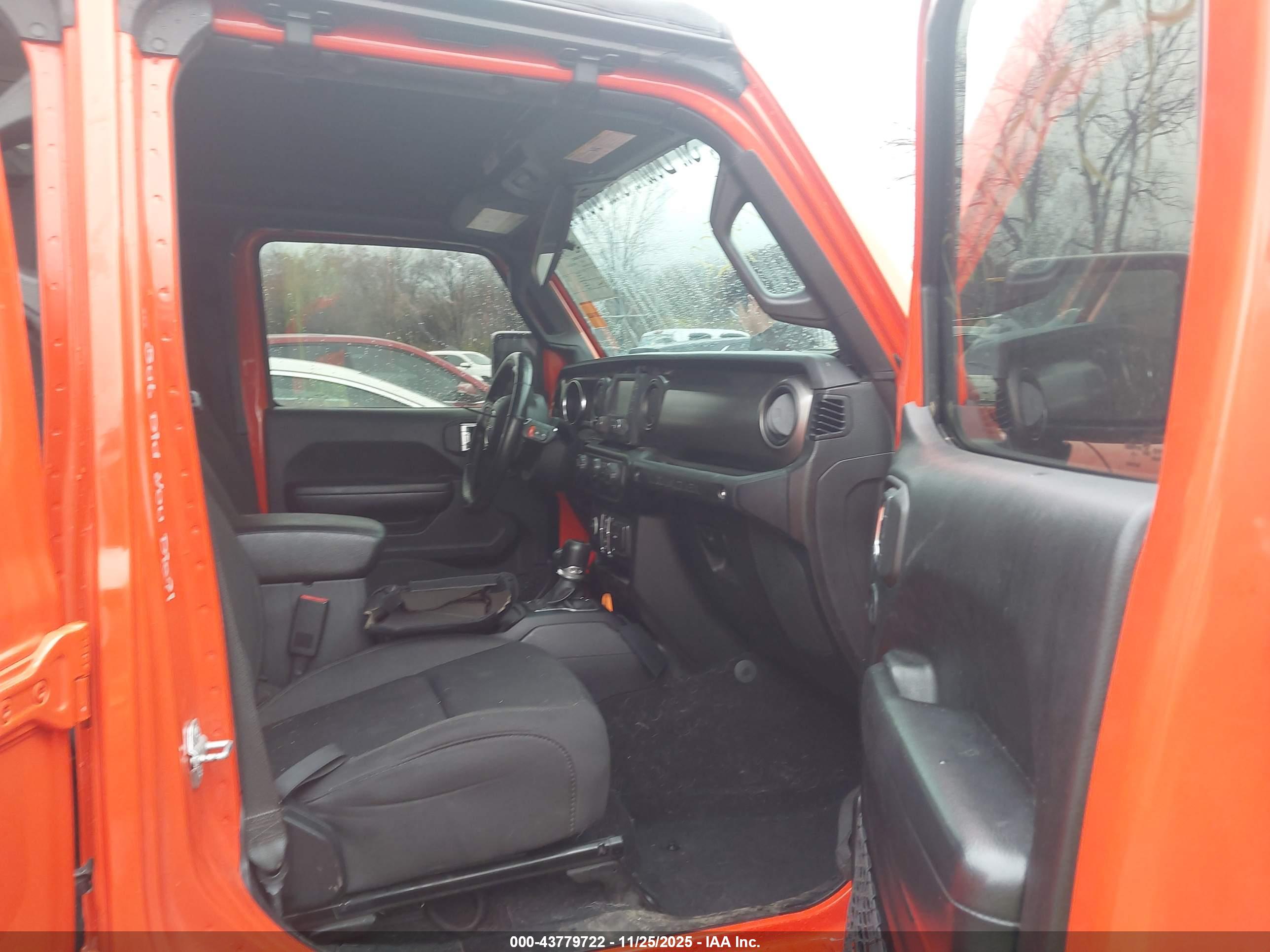JEEP WRANGLER image 5