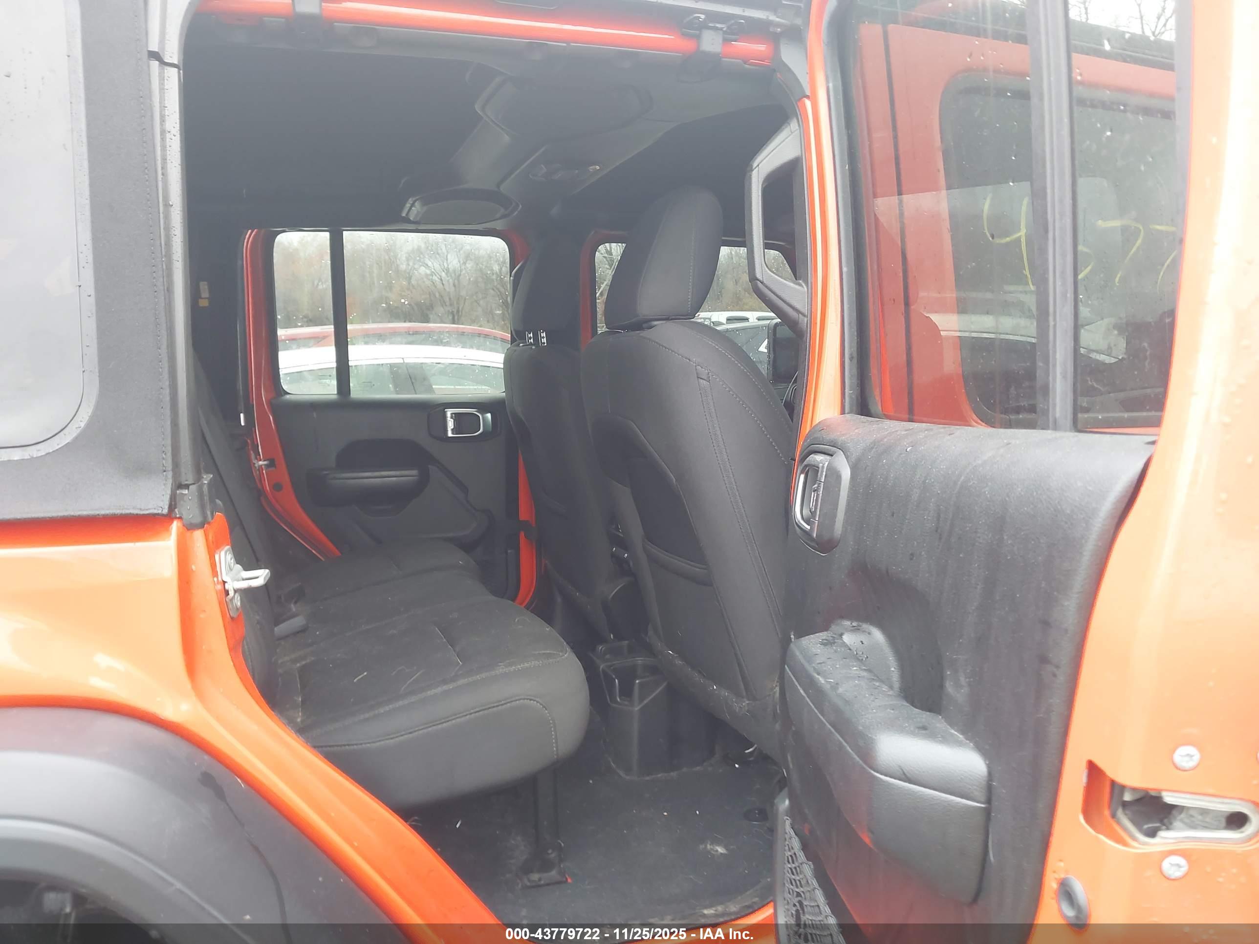 JEEP WRANGLER image 8