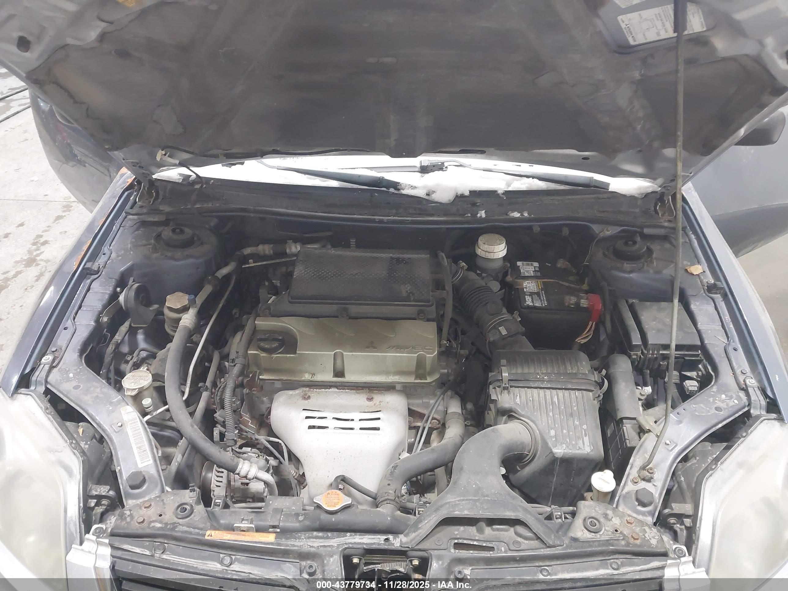 MITSUBISHI GALANT image 10