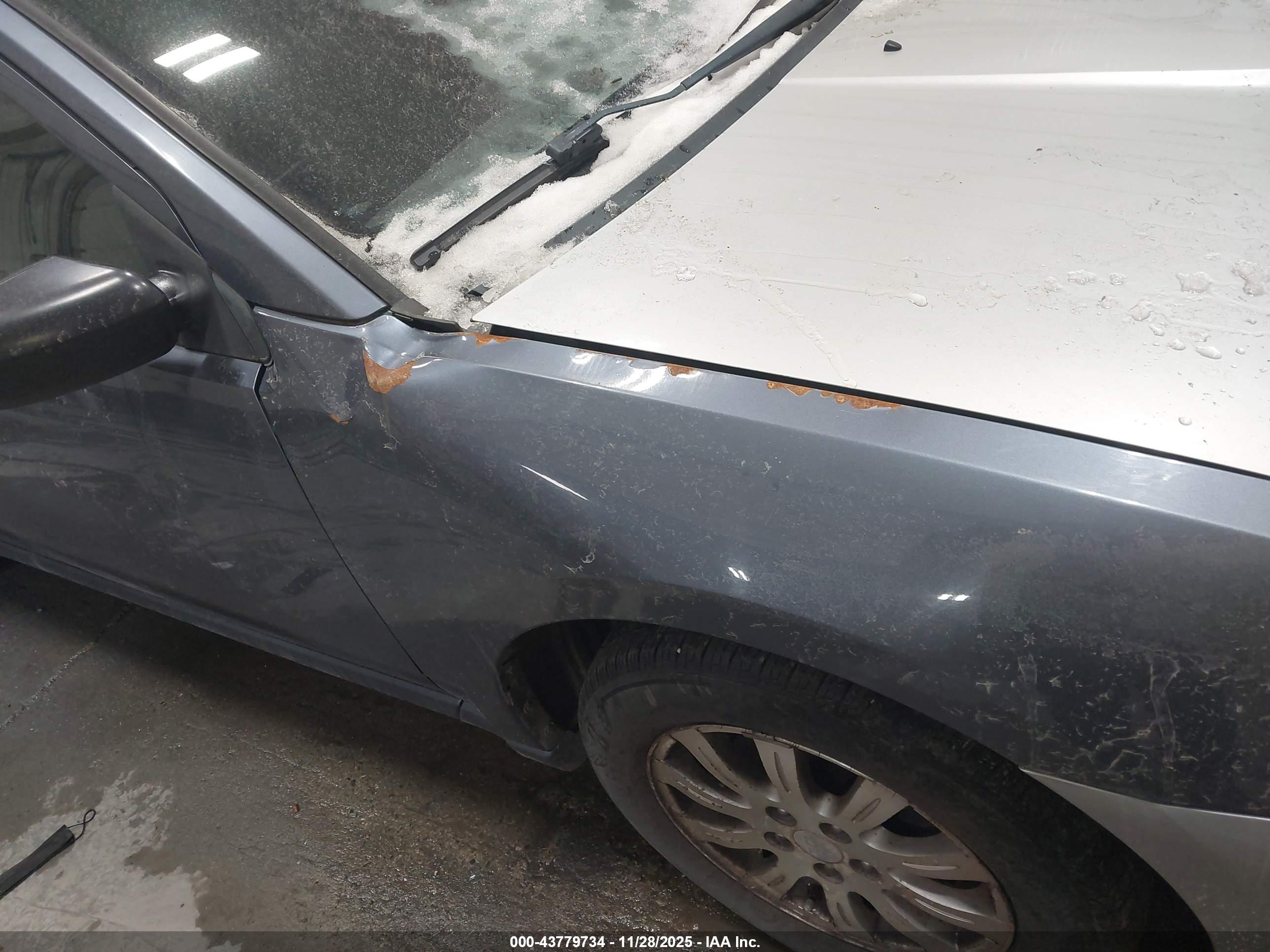 MITSUBISHI GALANT image 6