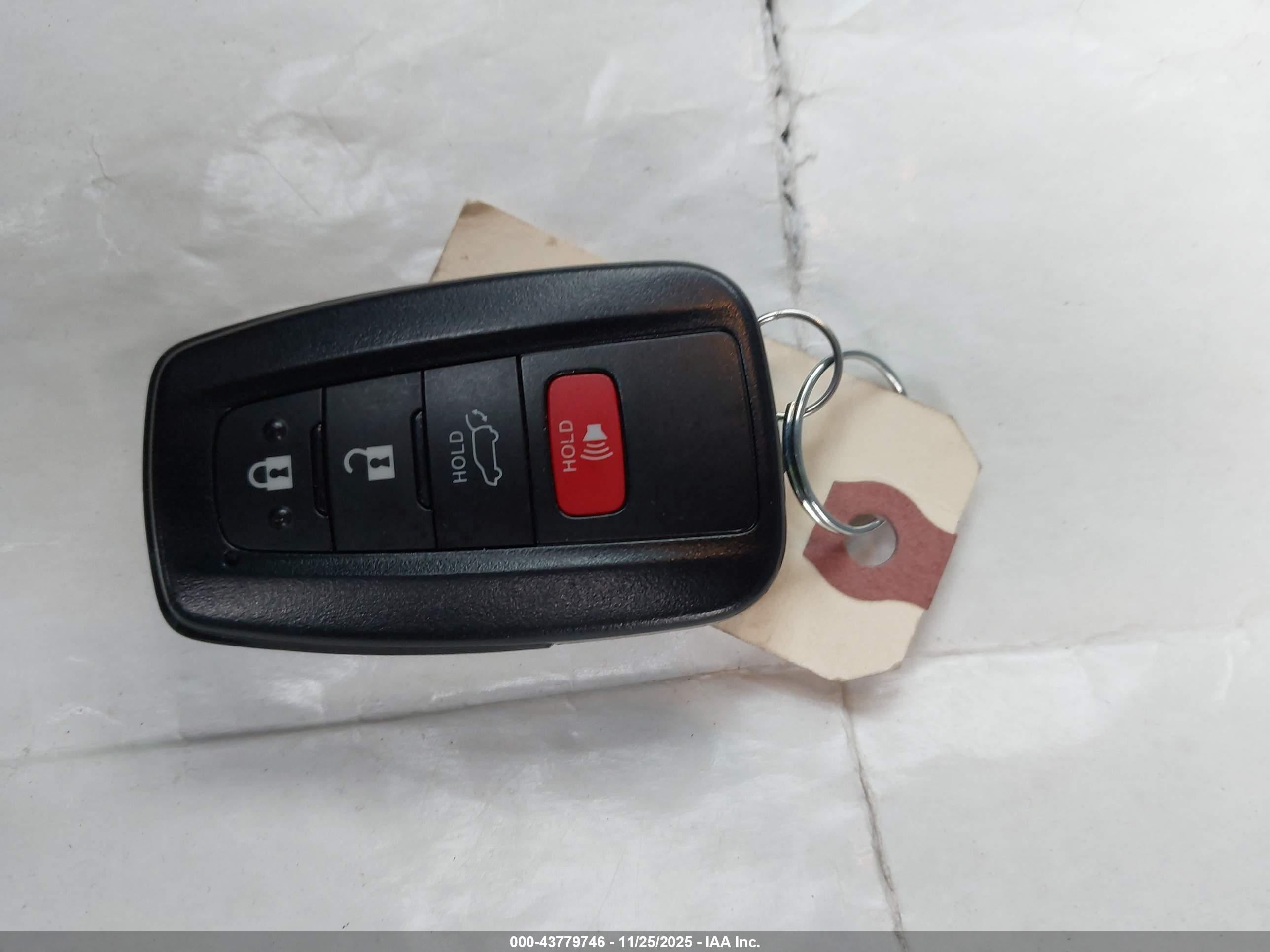 TOYOTA HIGHLANDER image 11