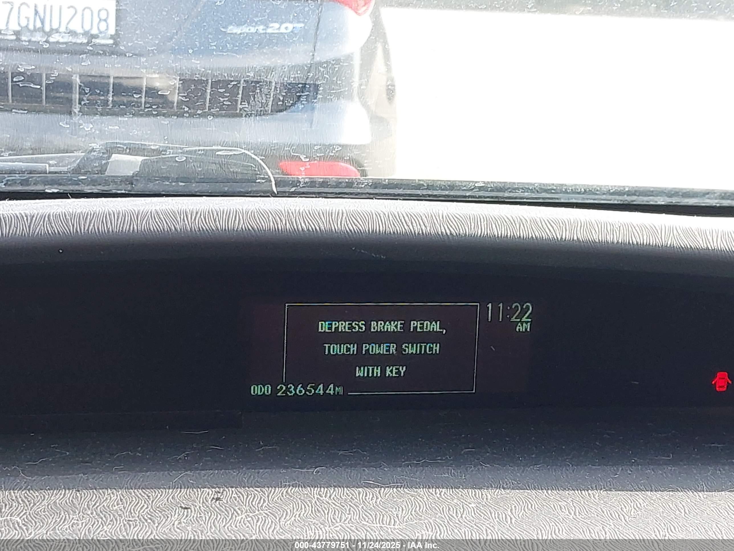 TOYOTA PRIUS image 7