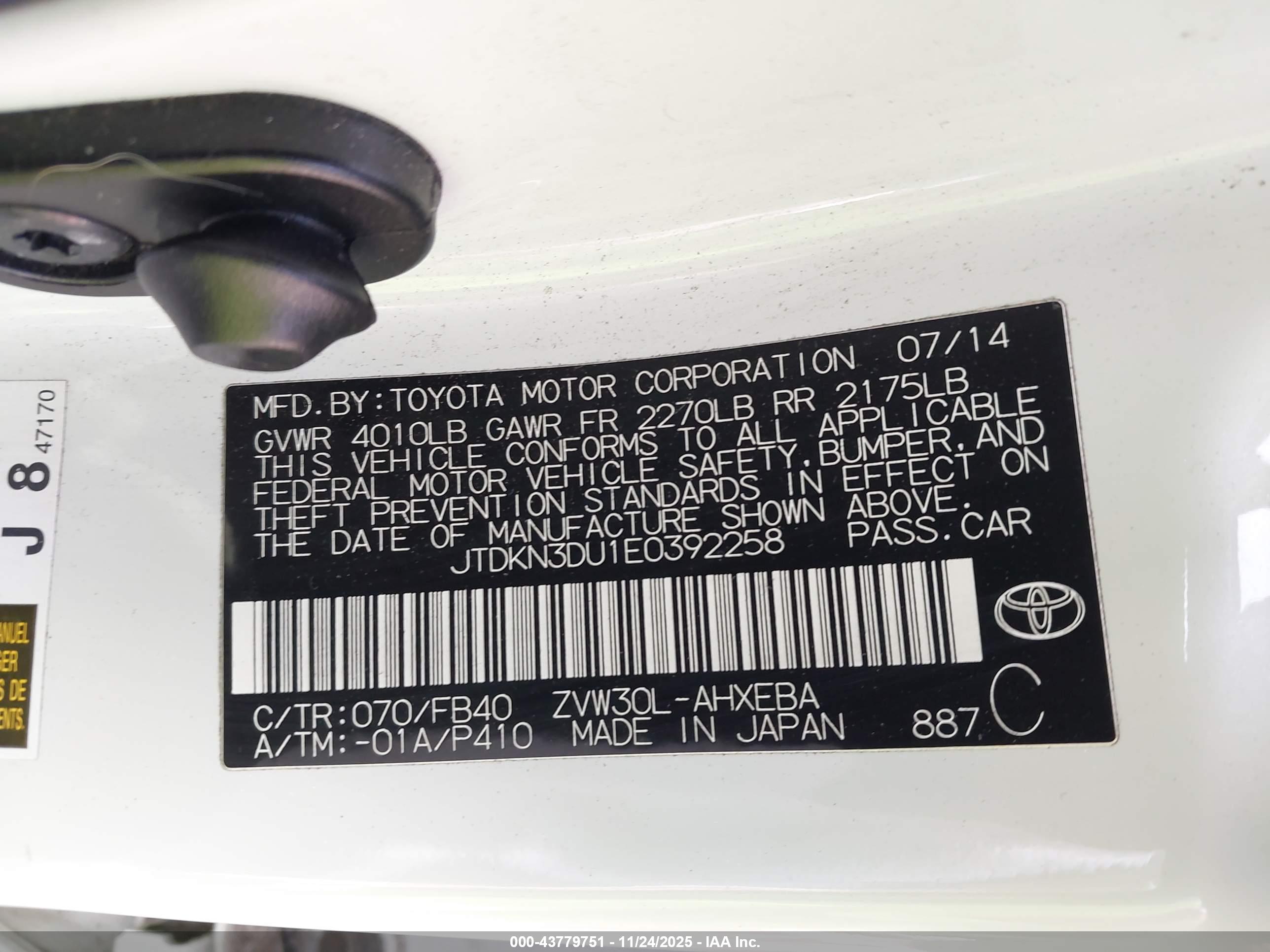 TOYOTA PRIUS image 9