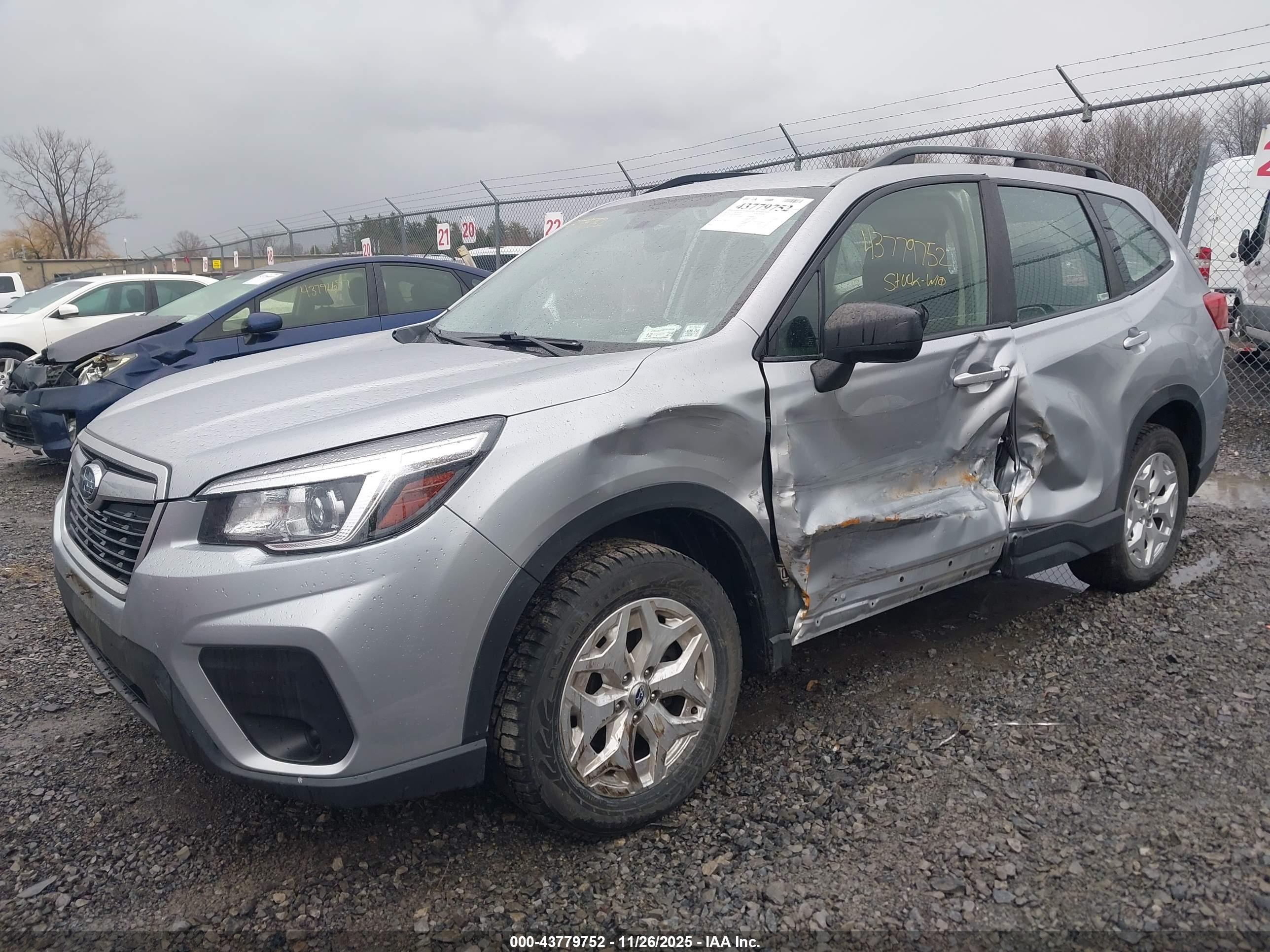 SUBARU FORESTER image 2