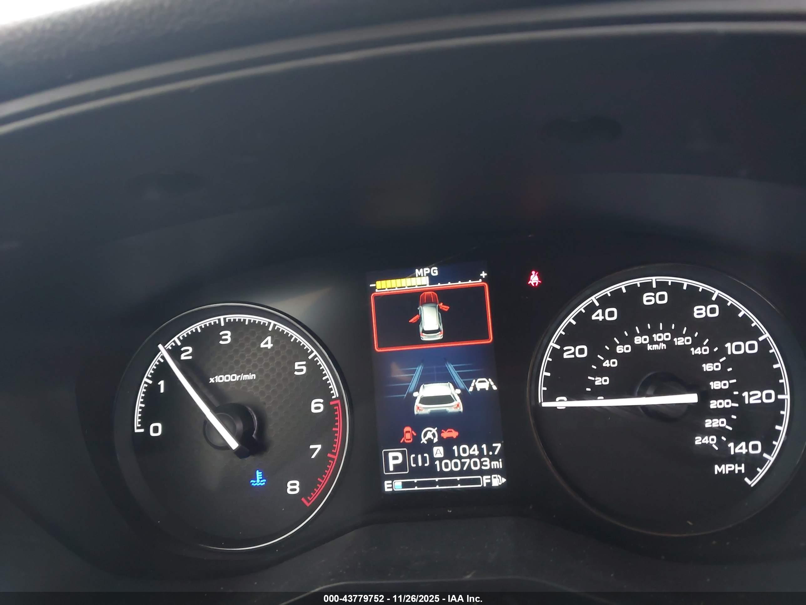 SUBARU FORESTER image 7