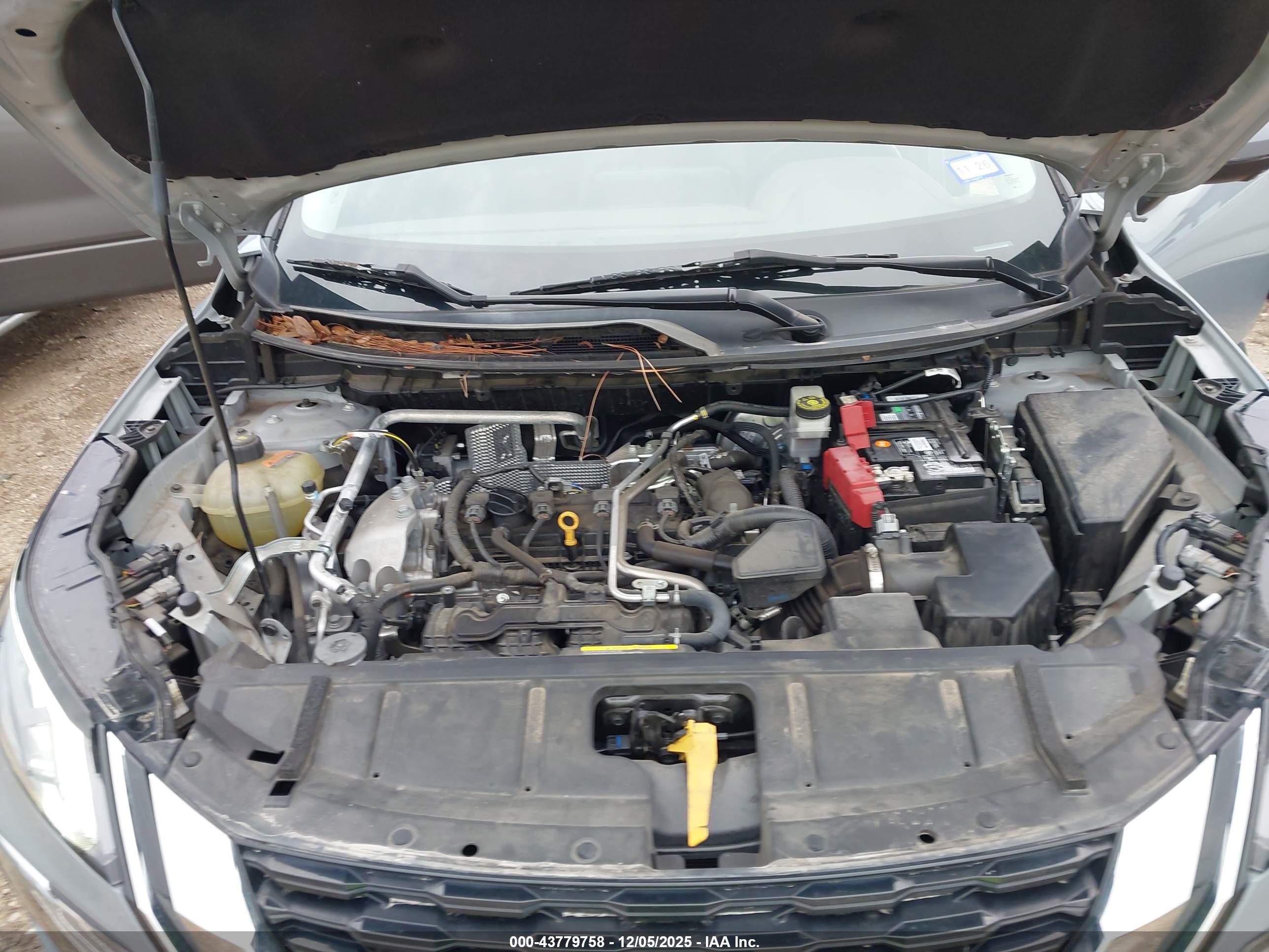 NISSAN ROGUE image 10