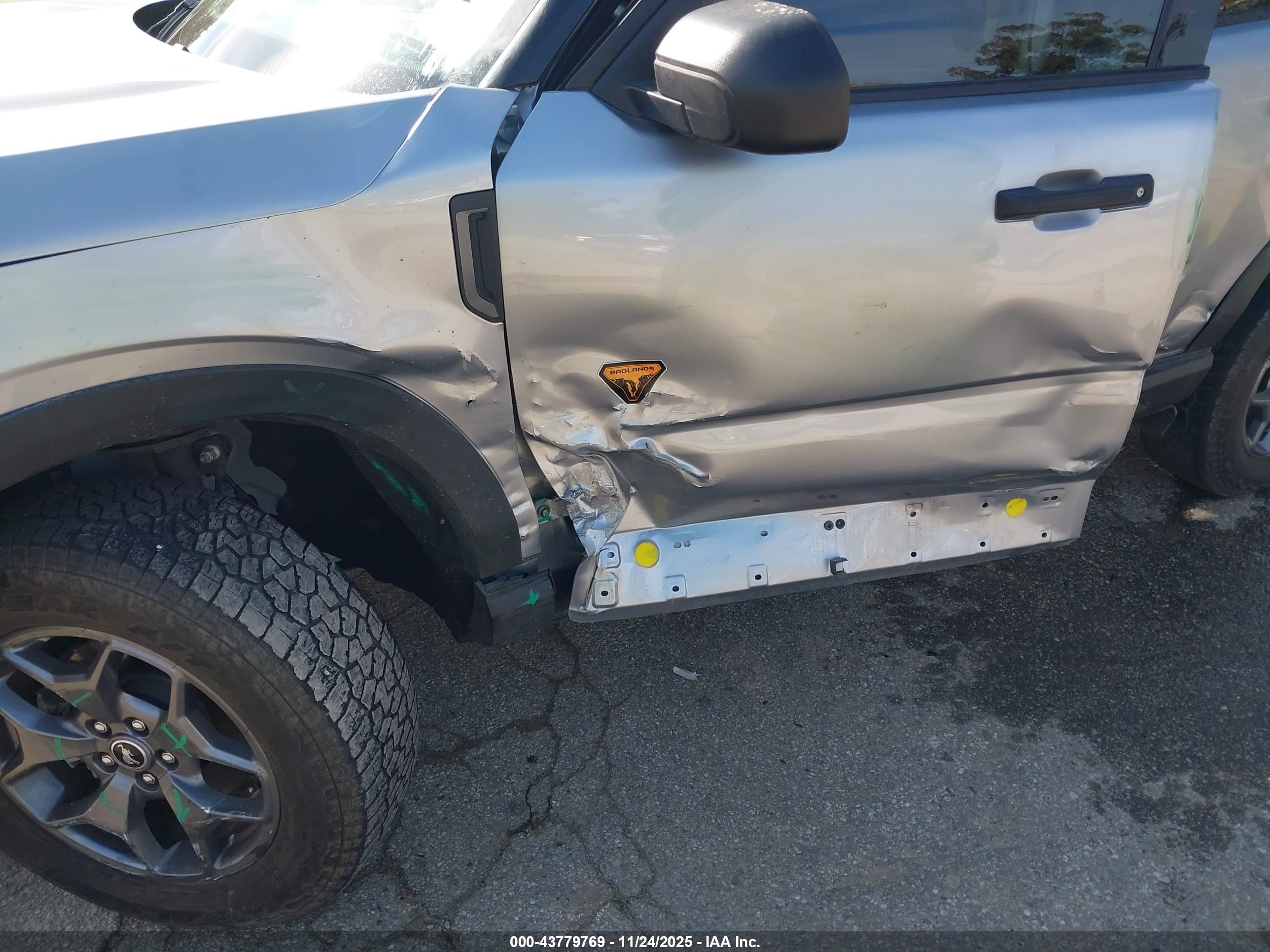 FORD BRONCO image 6