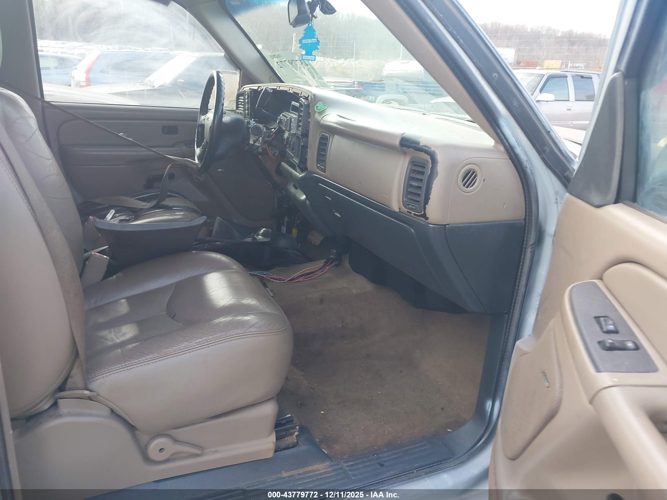 GMC SIERRA image 5