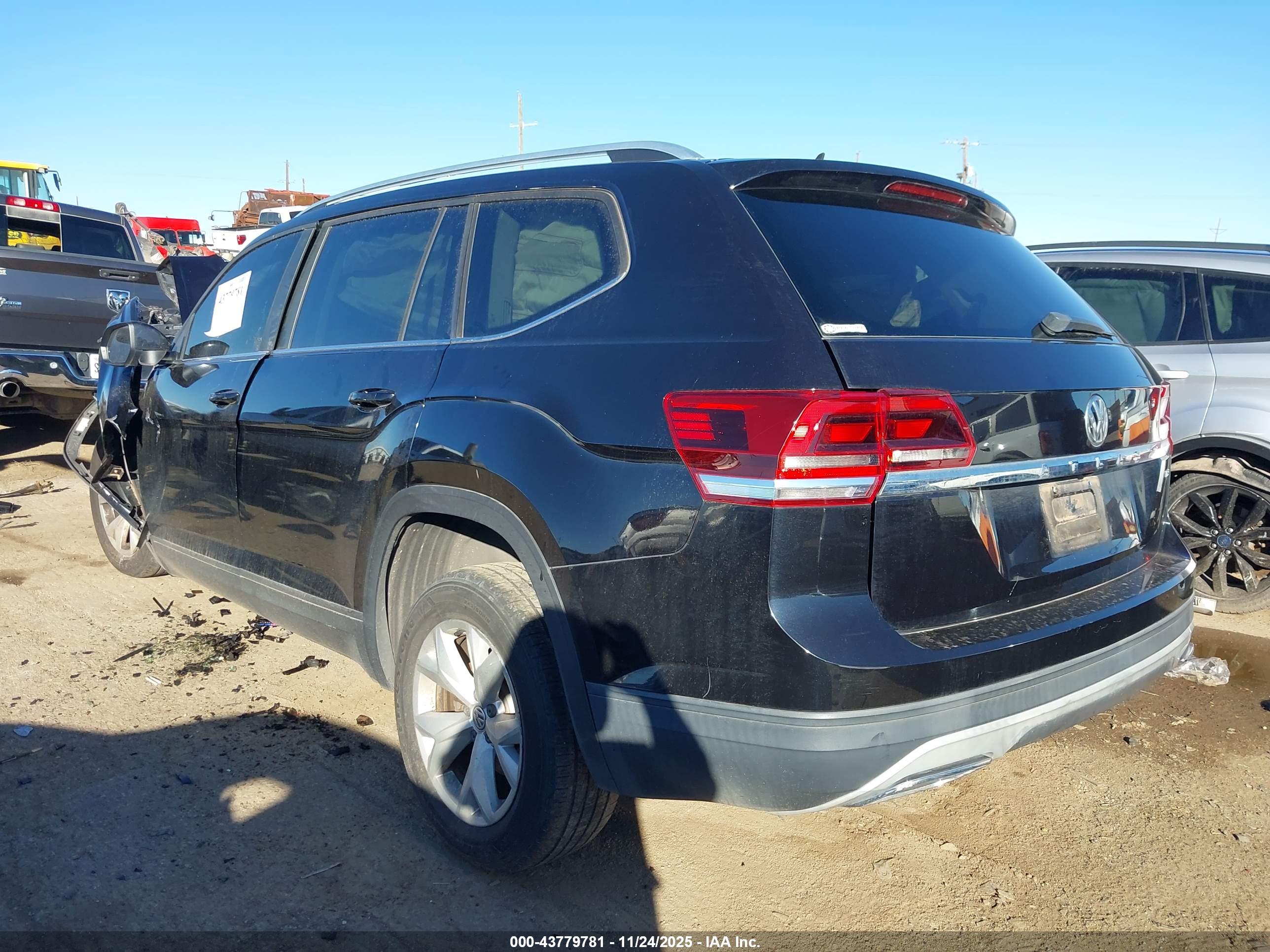 VOLKSWAGEN ATLAS image 3