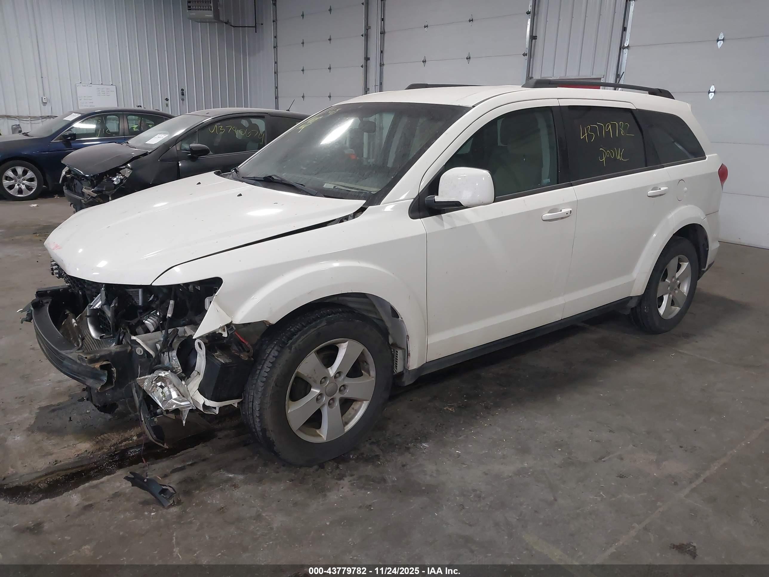 DODGE JOURNEY image 2