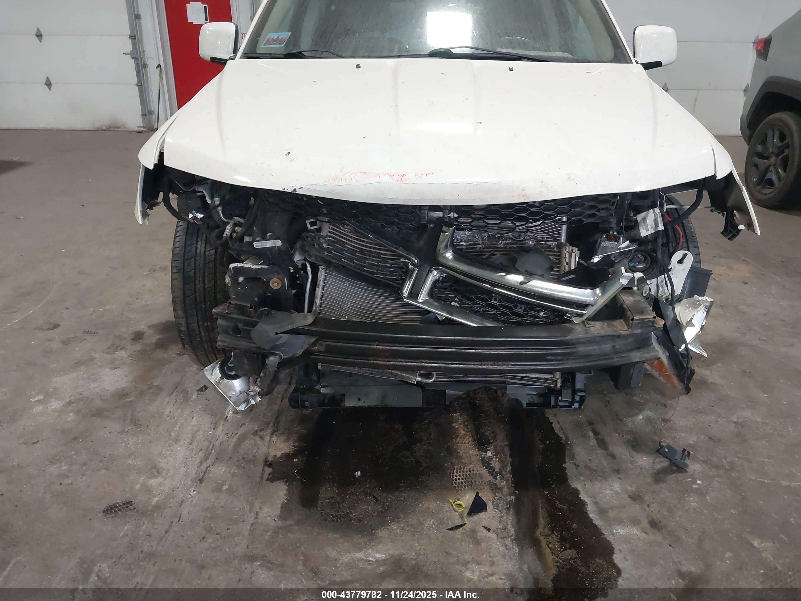 DODGE JOURNEY image 6