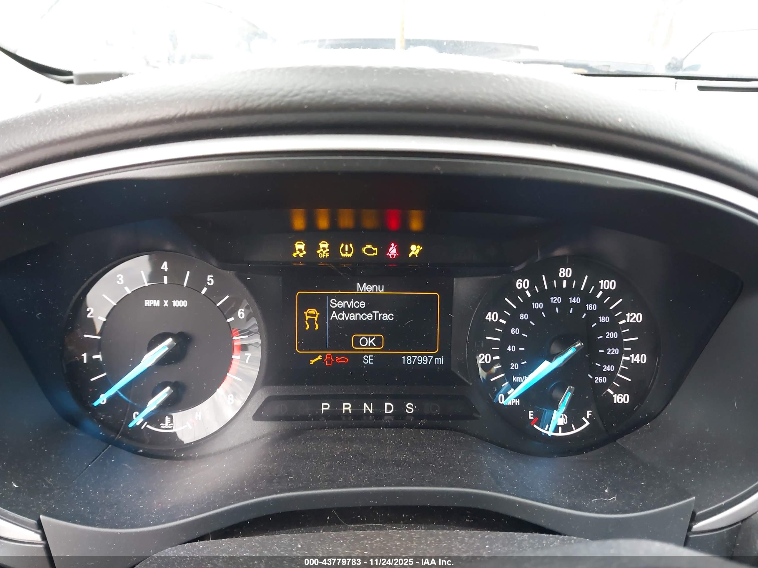 FORD FUSION image 7