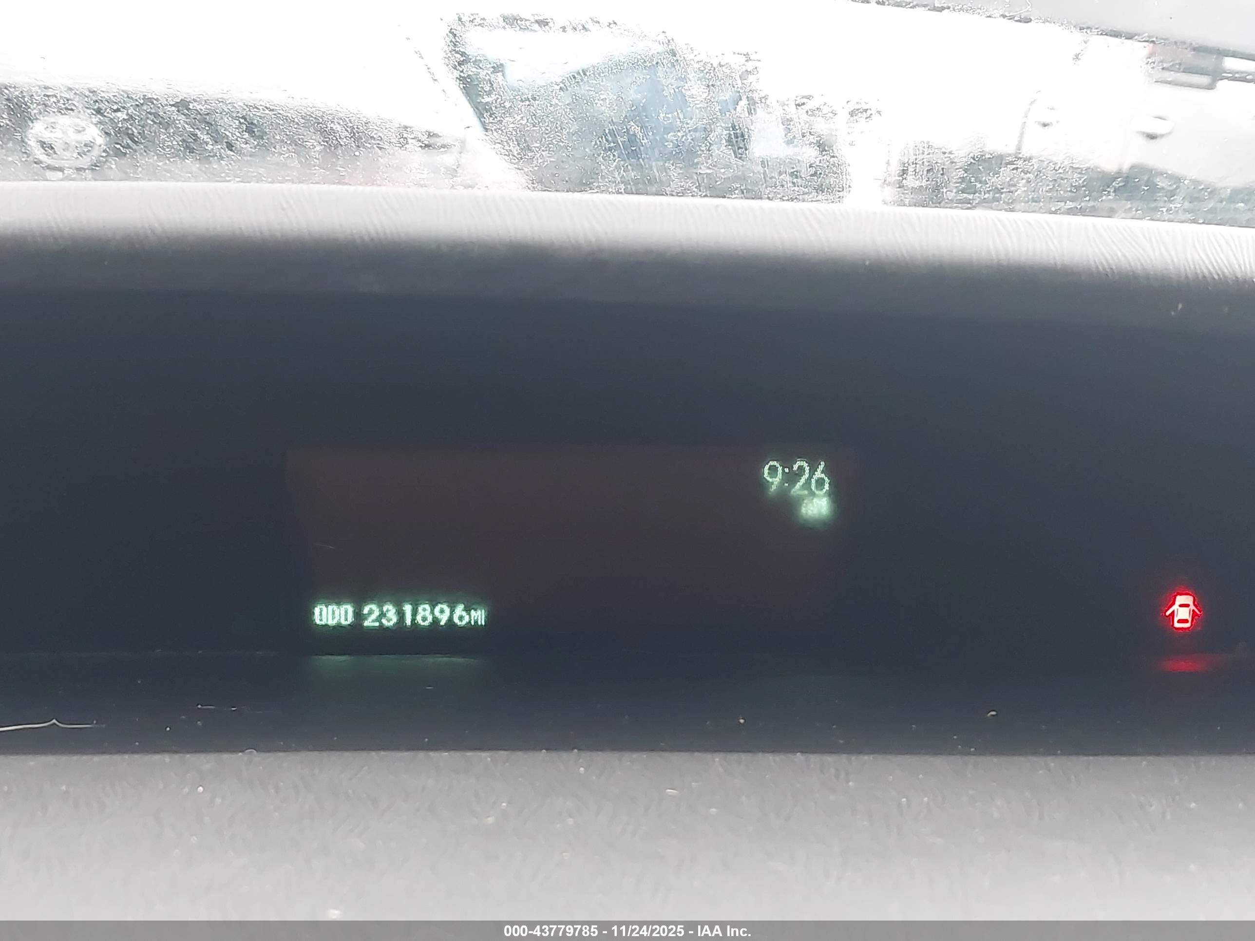 TOYOTA PRIUS image 7