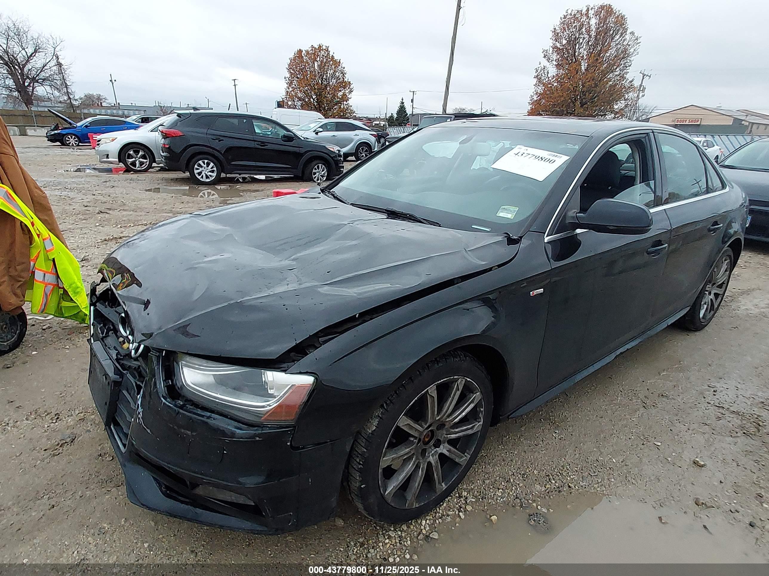 AUDI A4 image 2