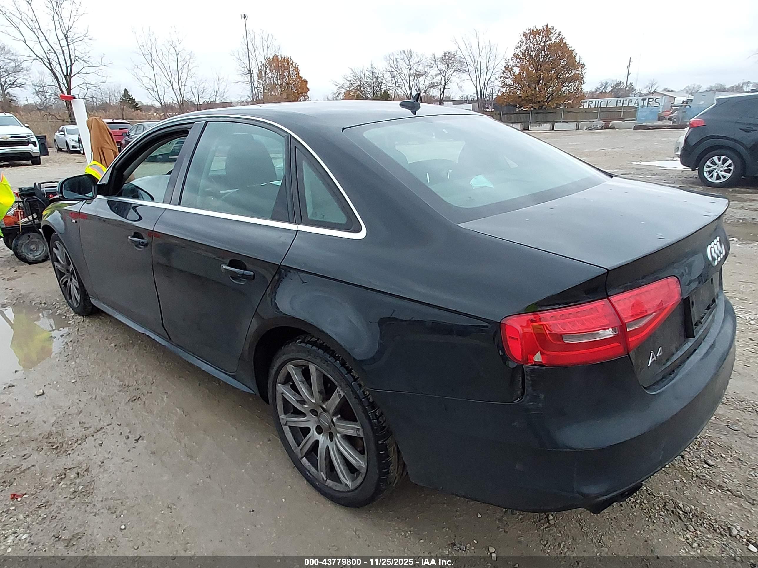 AUDI A4 image 3