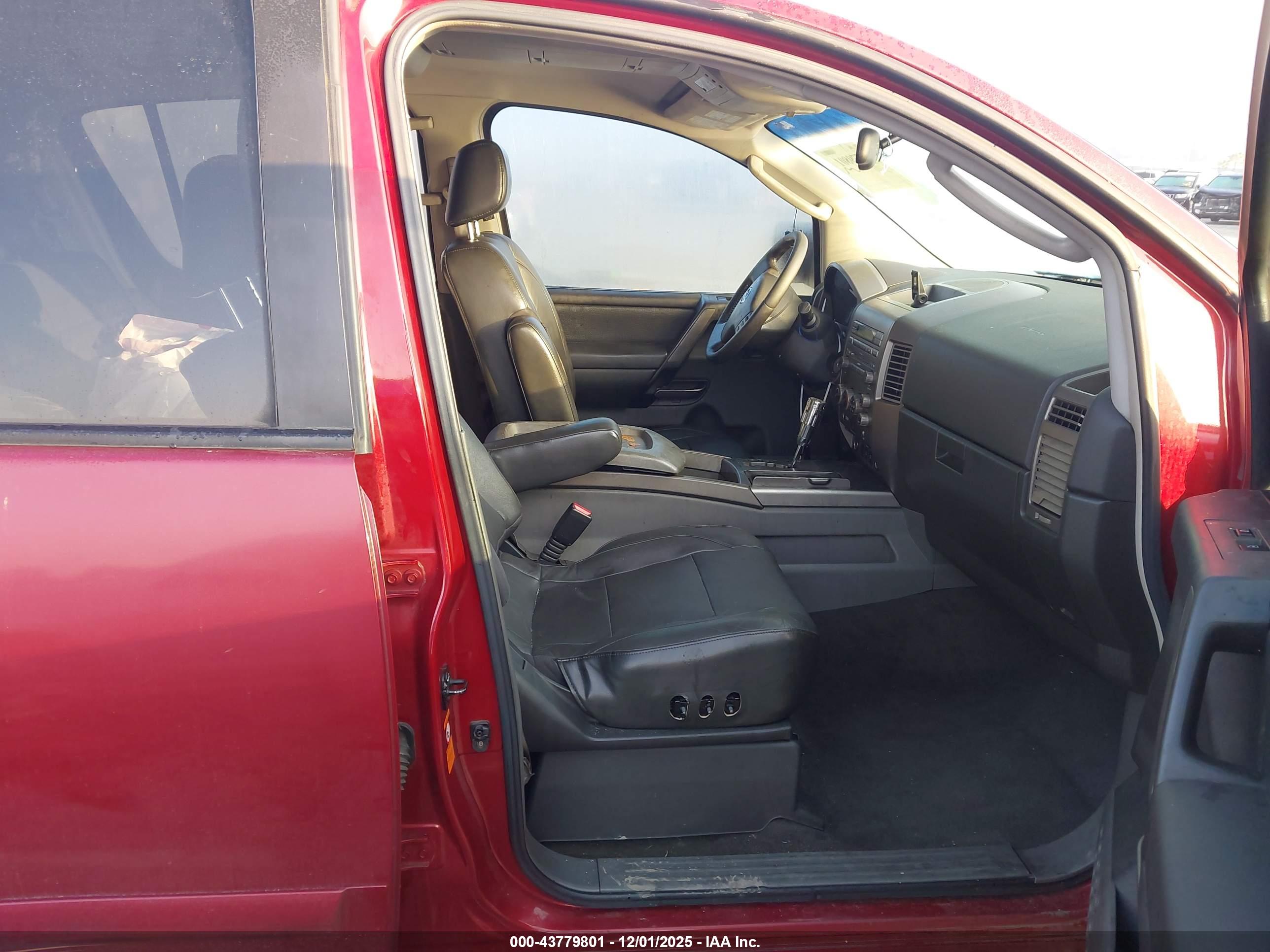 NISSAN ARMADA image 5