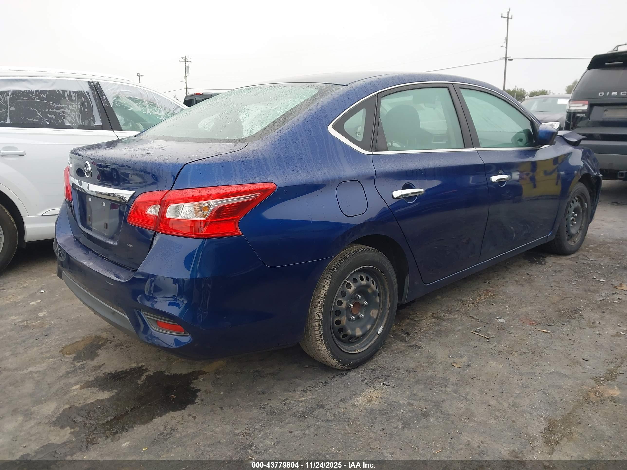 NISSAN SENTRA image 4