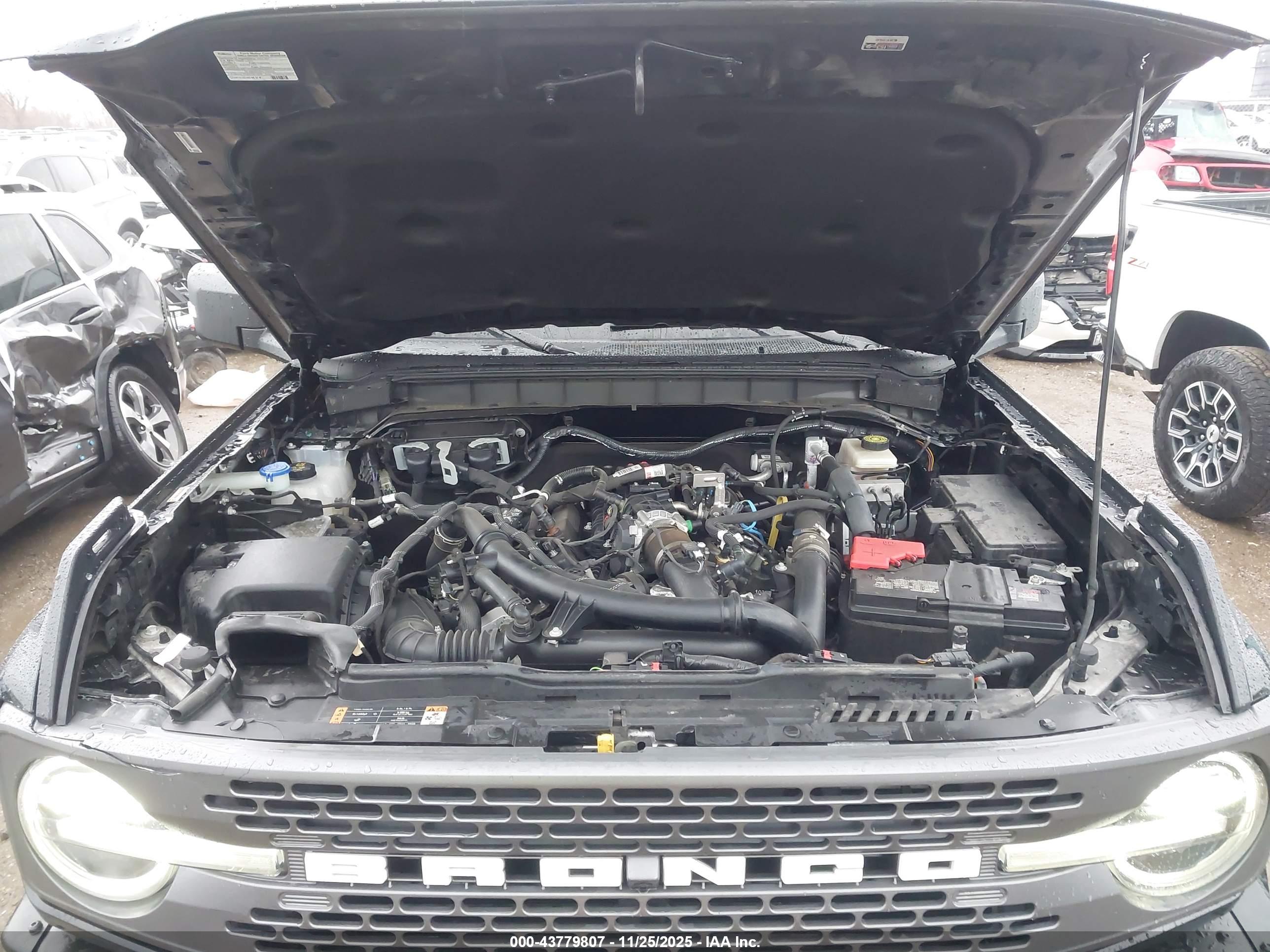 FORD BRONCO image 10