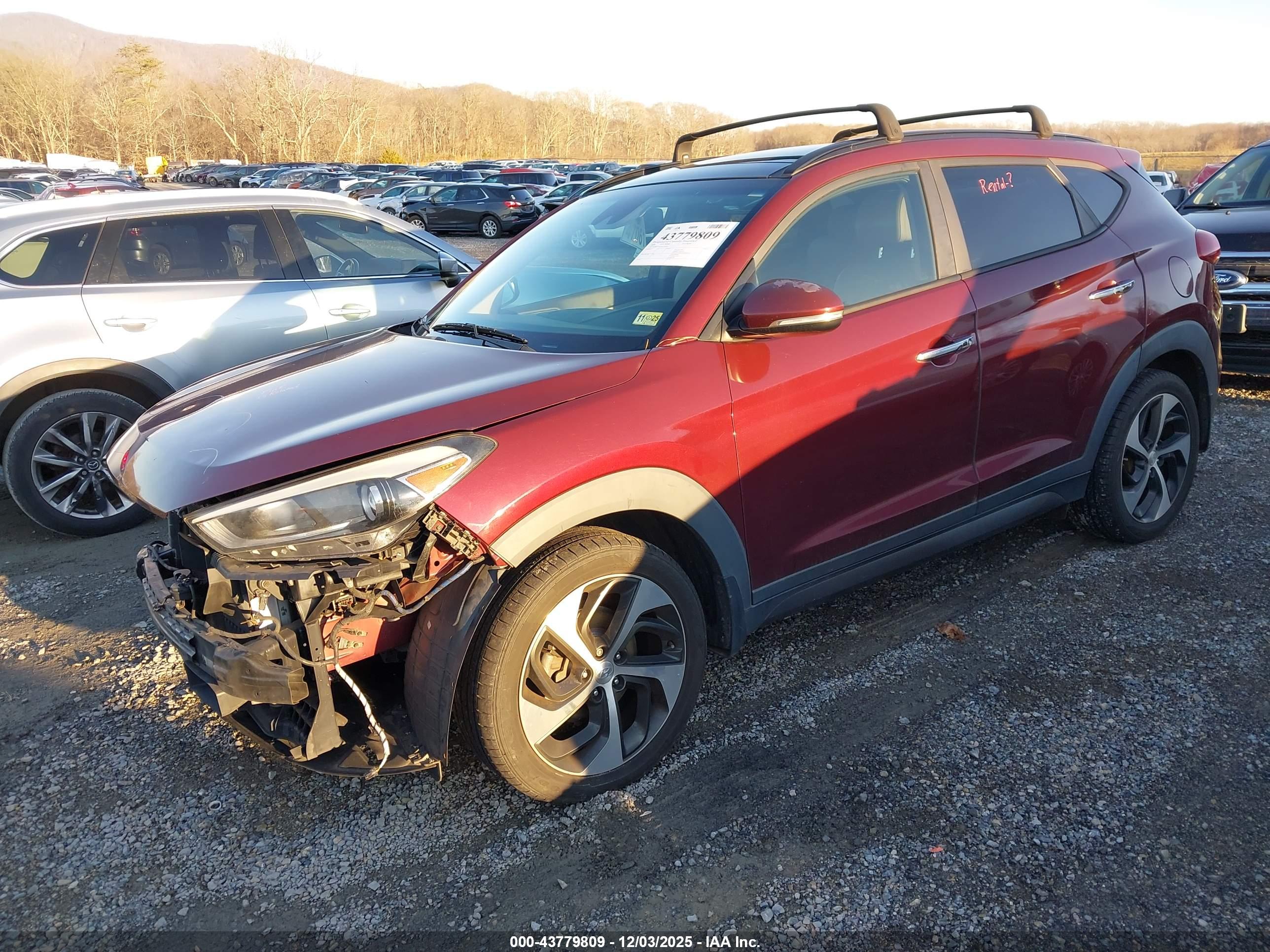 HYUNDAI TUCSON image 2