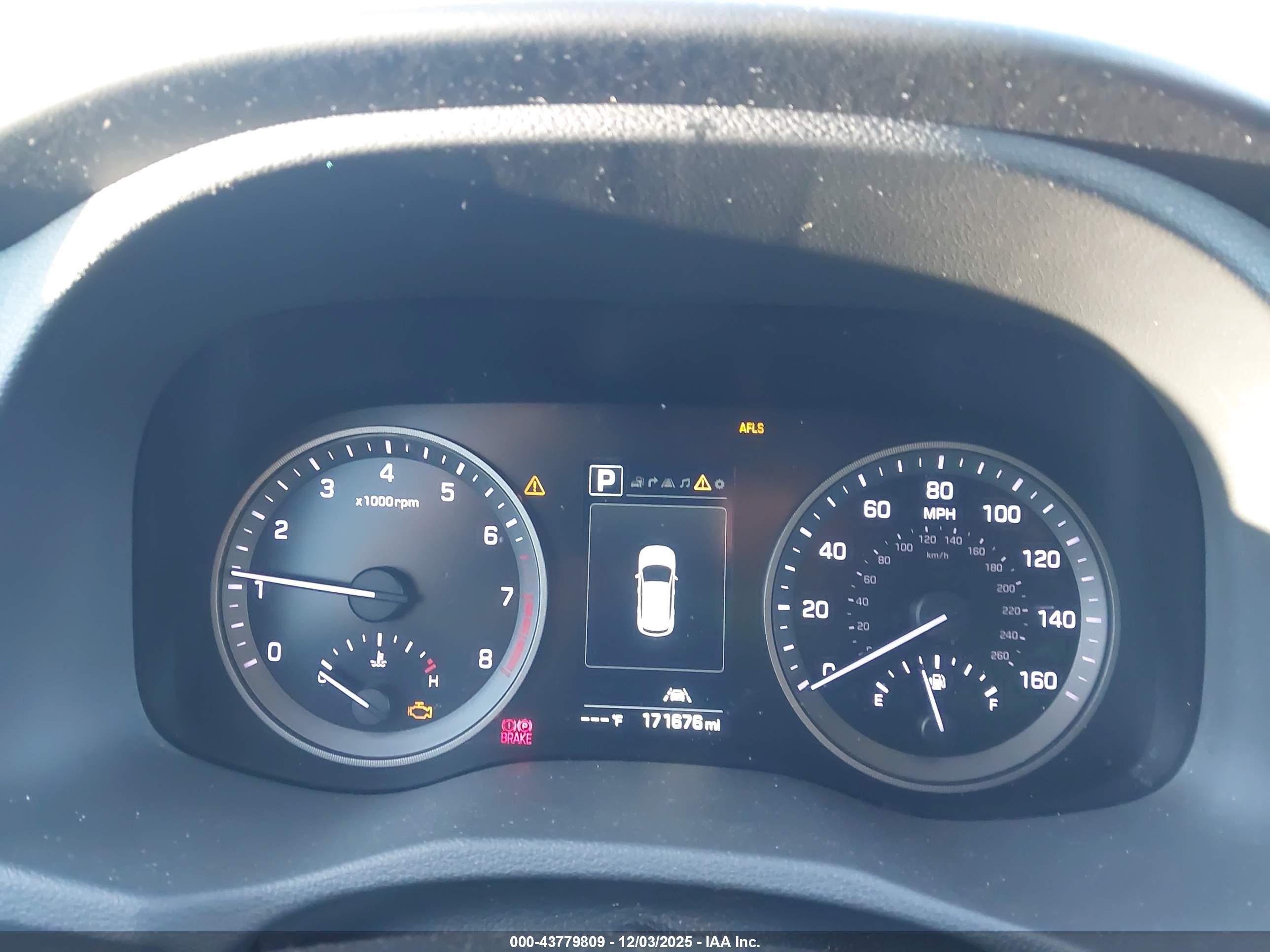 HYUNDAI TUCSON image 7